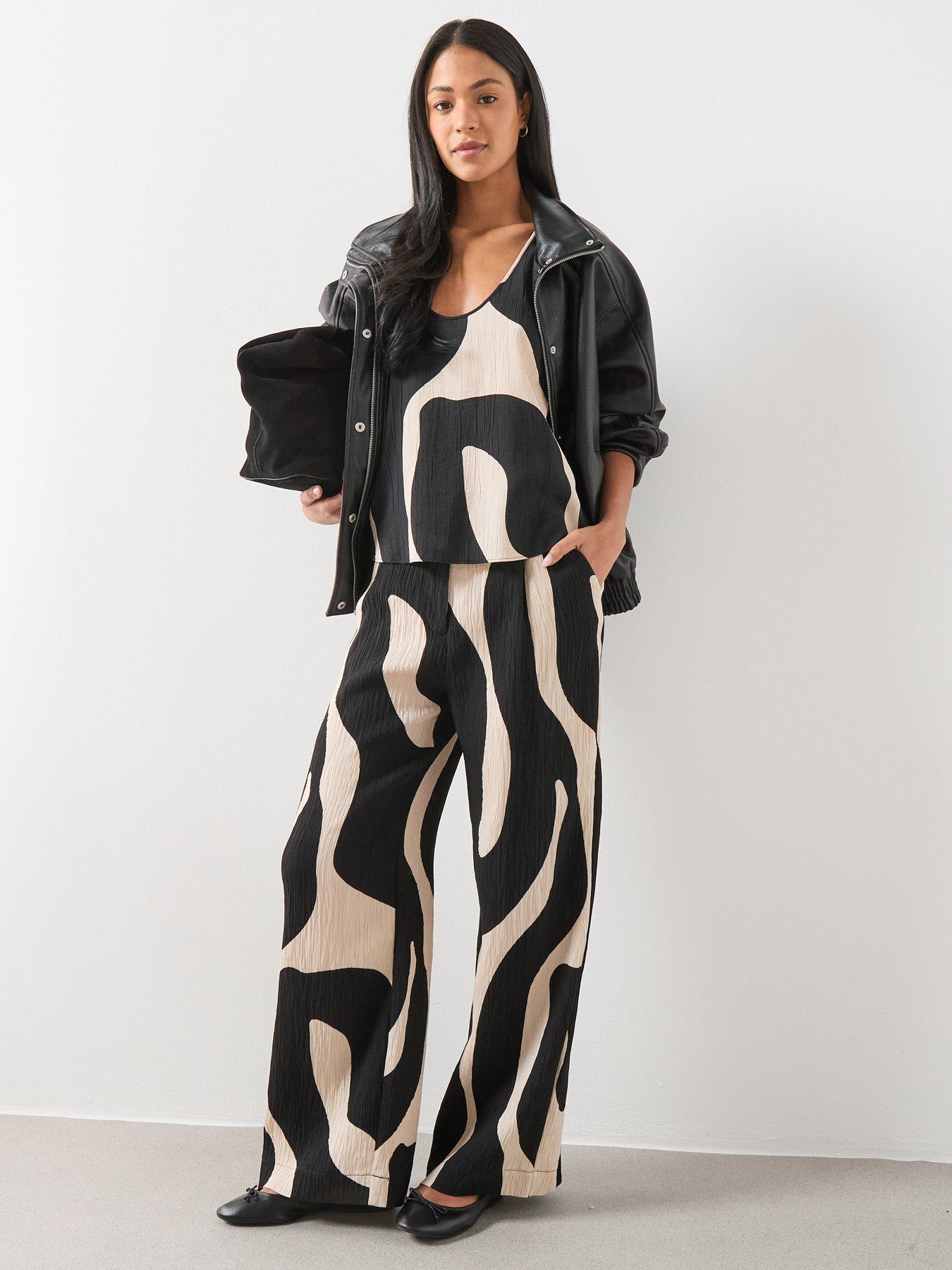 mango-printed-co-ord-straight-trousers-blackback