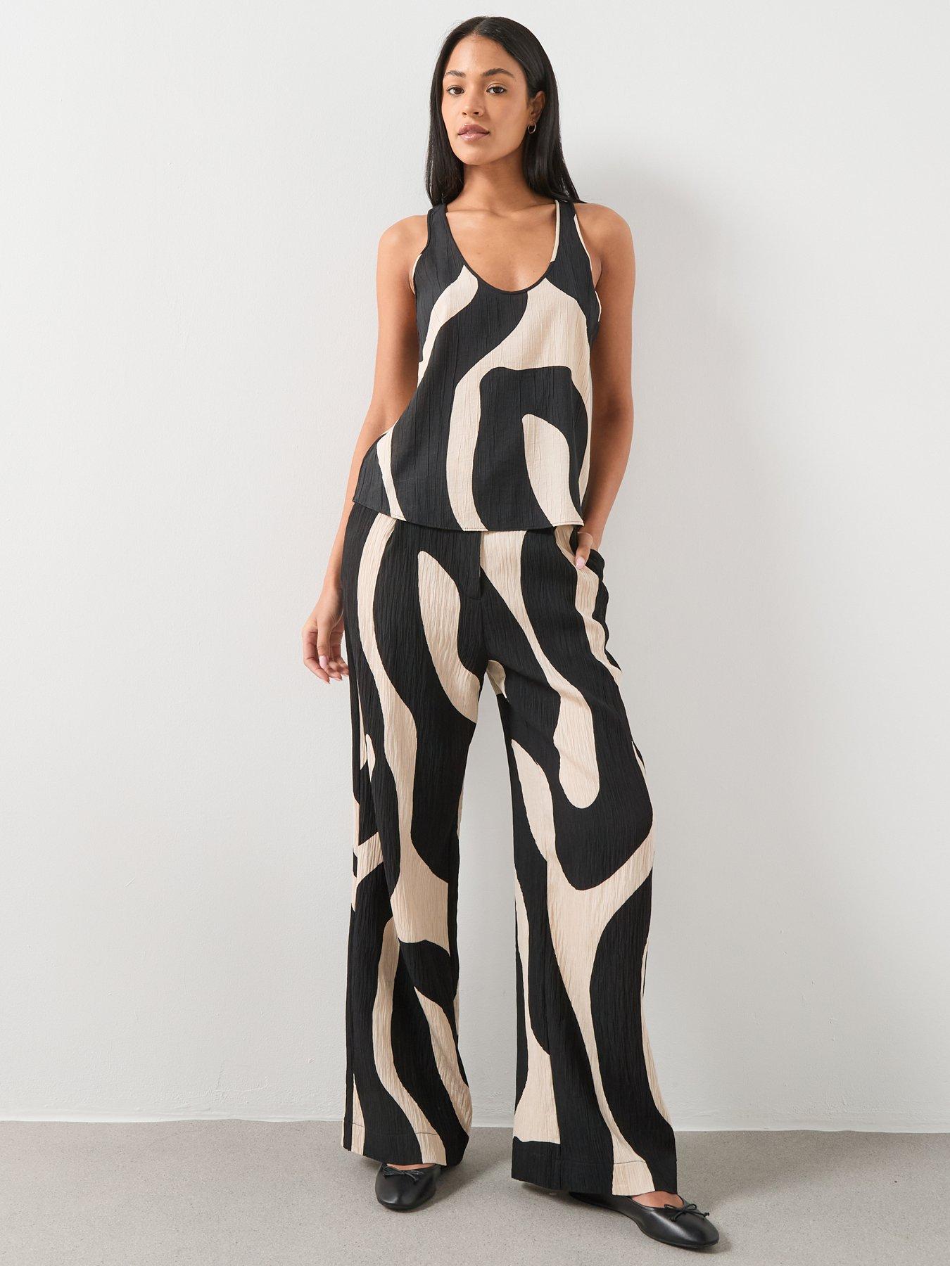 mango-printed-co-ord-crop-top-blackback