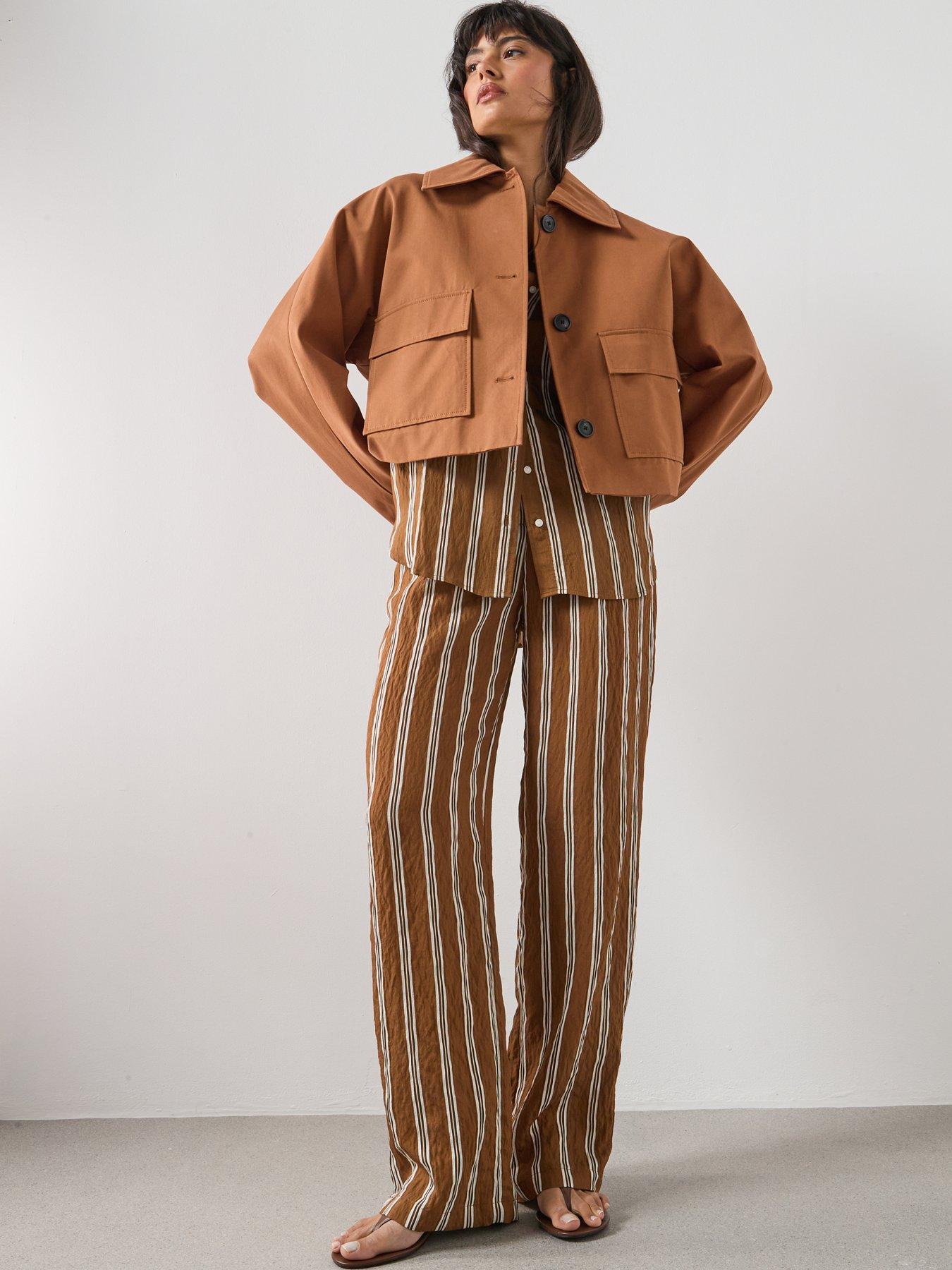mango-cotton-jacket-with-pockets-brownback
