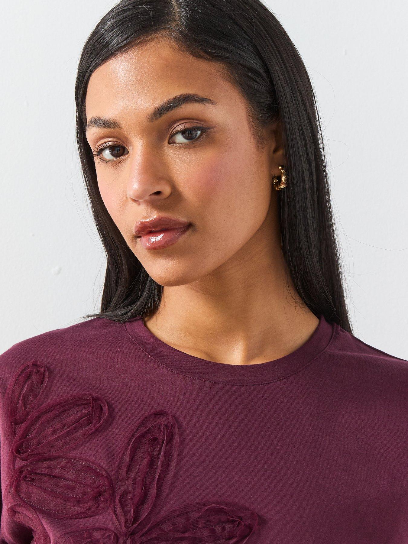 Image 4 of 6 of Mango Floral-Embroidered Cotton T-Shirt - Red