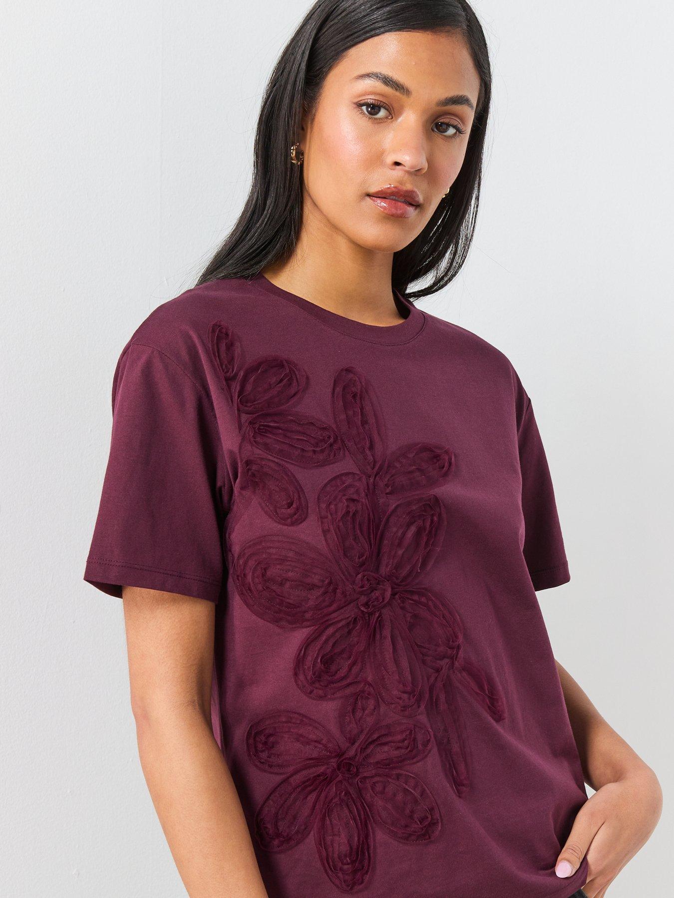 Image 5 of 6 of Mango Floral-Embroidered Cotton T-Shirt - Red