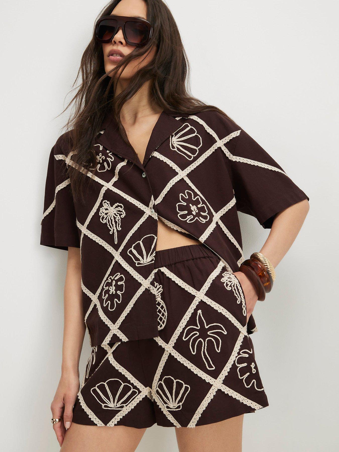River Island Embroidered Motif Co-ord Short - Brown
