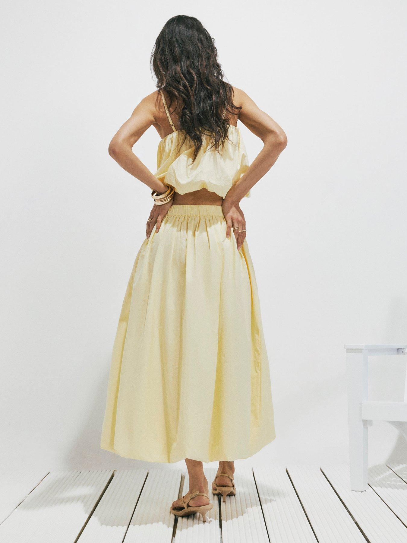 Image 2 of 4 of River Island Poplin Bubble Hem Skirt - Yellow