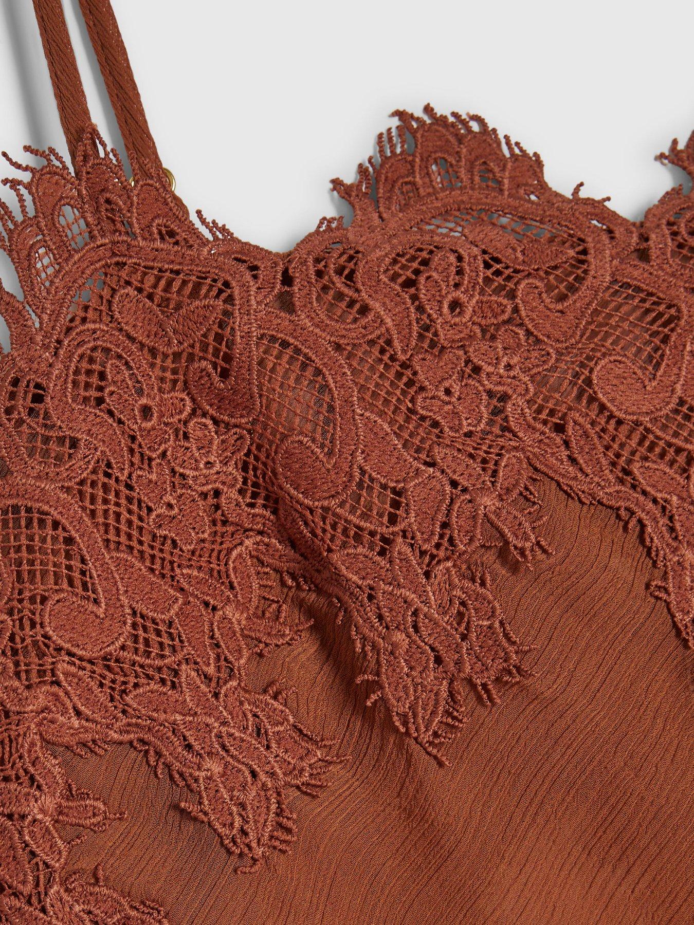 Image 4 of 4 of River Island Short Lace Longline Cami - Orange