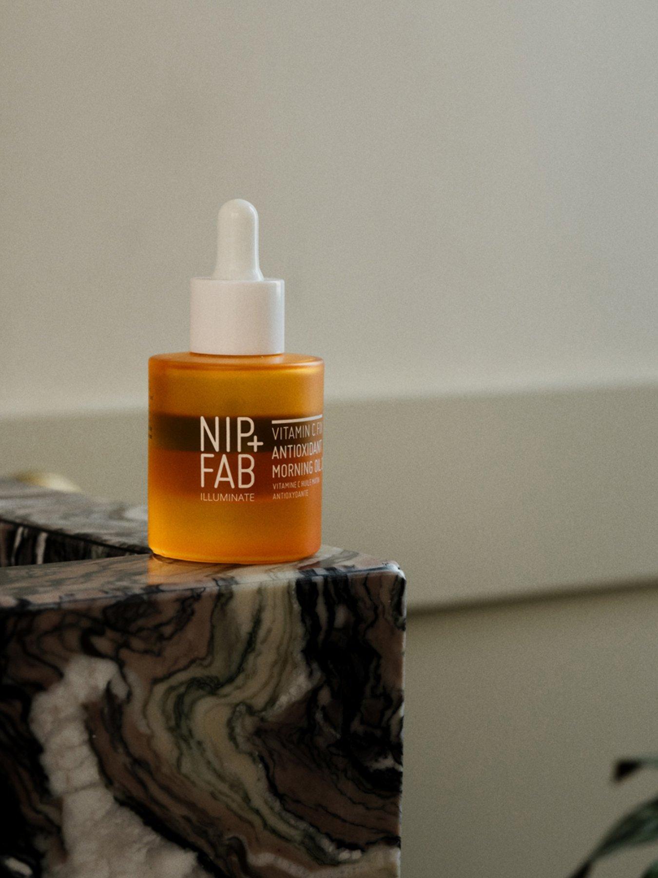 Image 3 of 3 of Nip + Fab Vitamin C Fix Antioxidant Morning Oil 20%