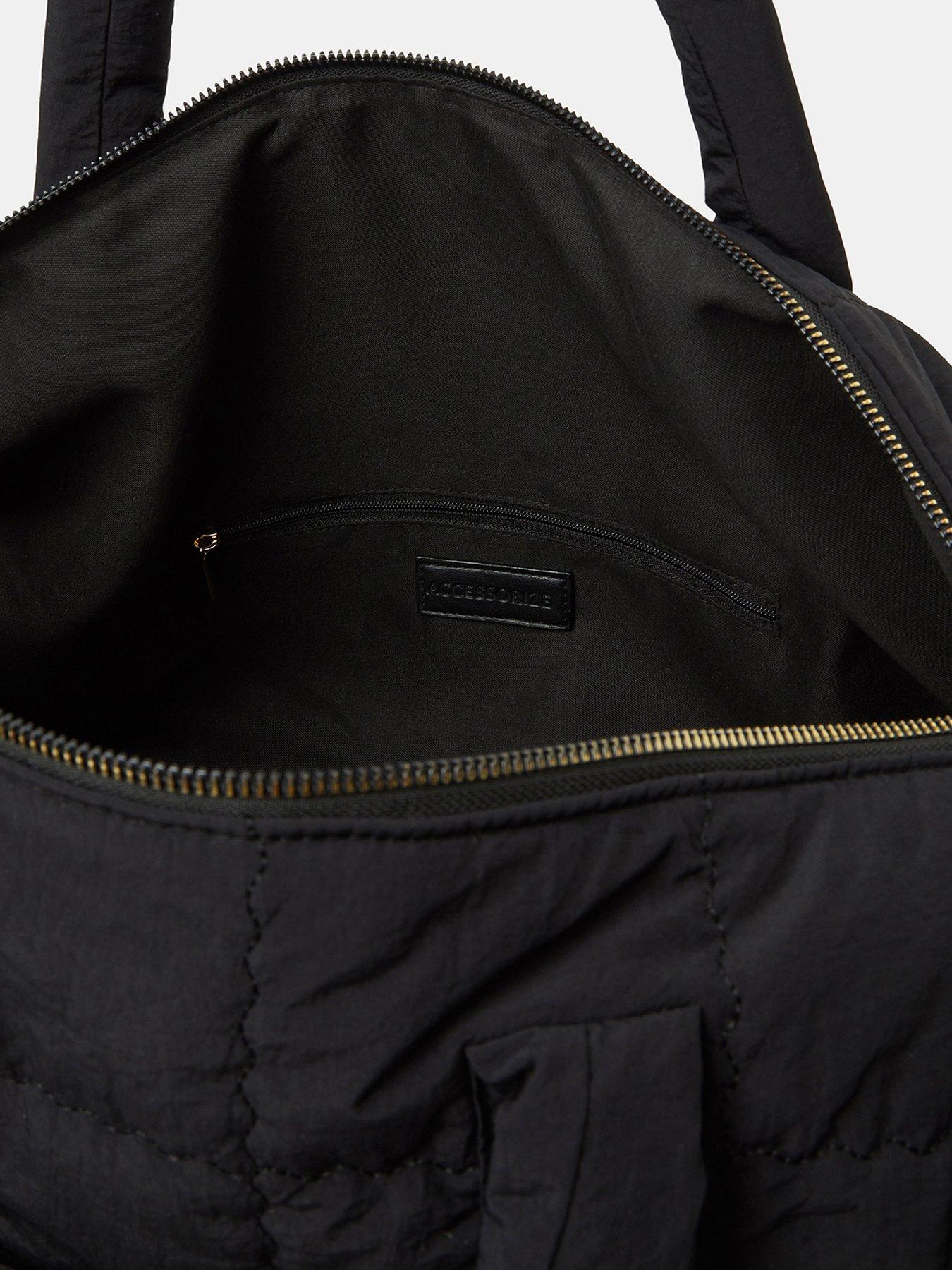 Image 5 of 5 of Accessorize Quilted Weekender Bag