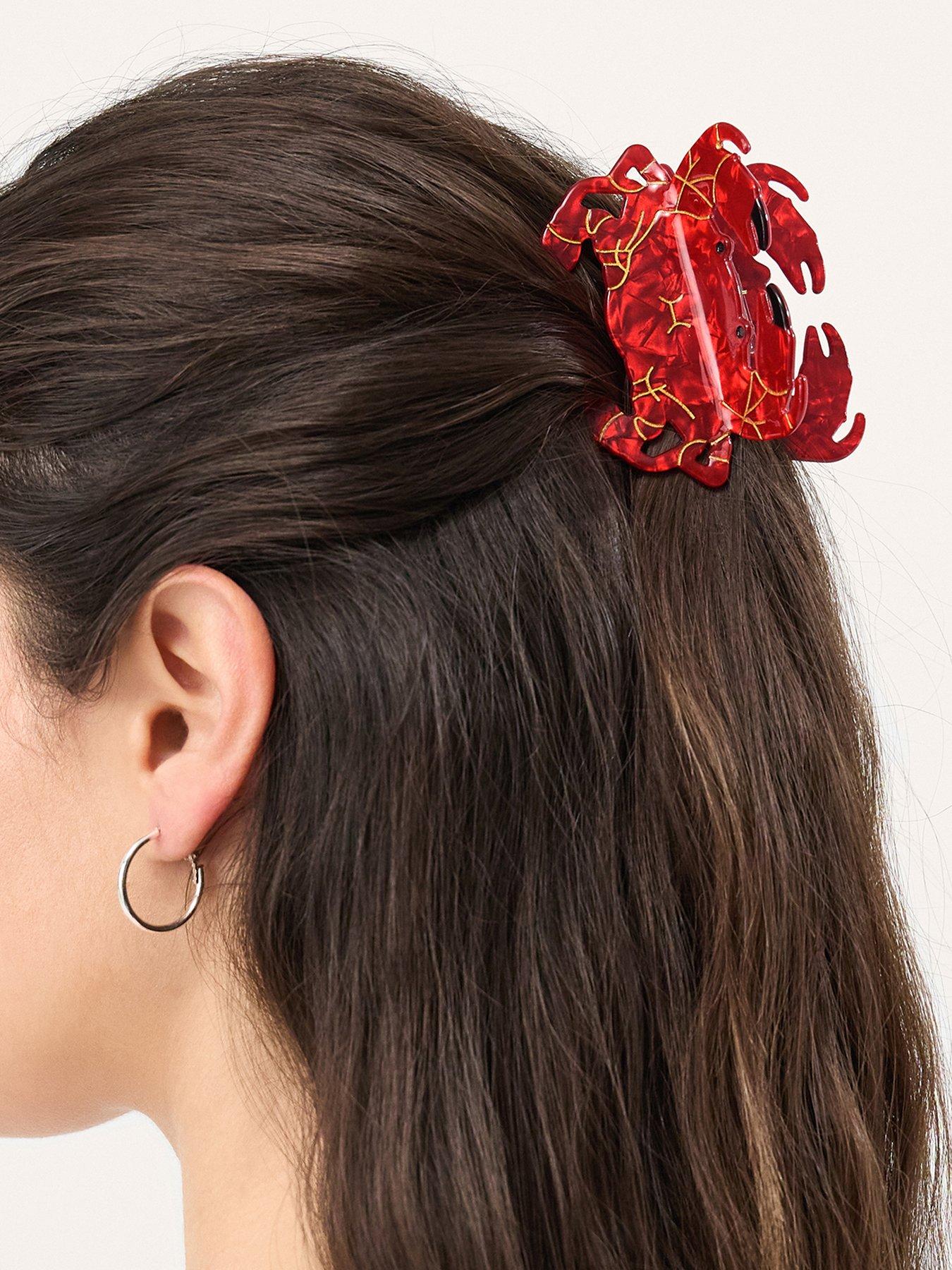 Image 2 of 3 of Accessorize Crab Claw Clip