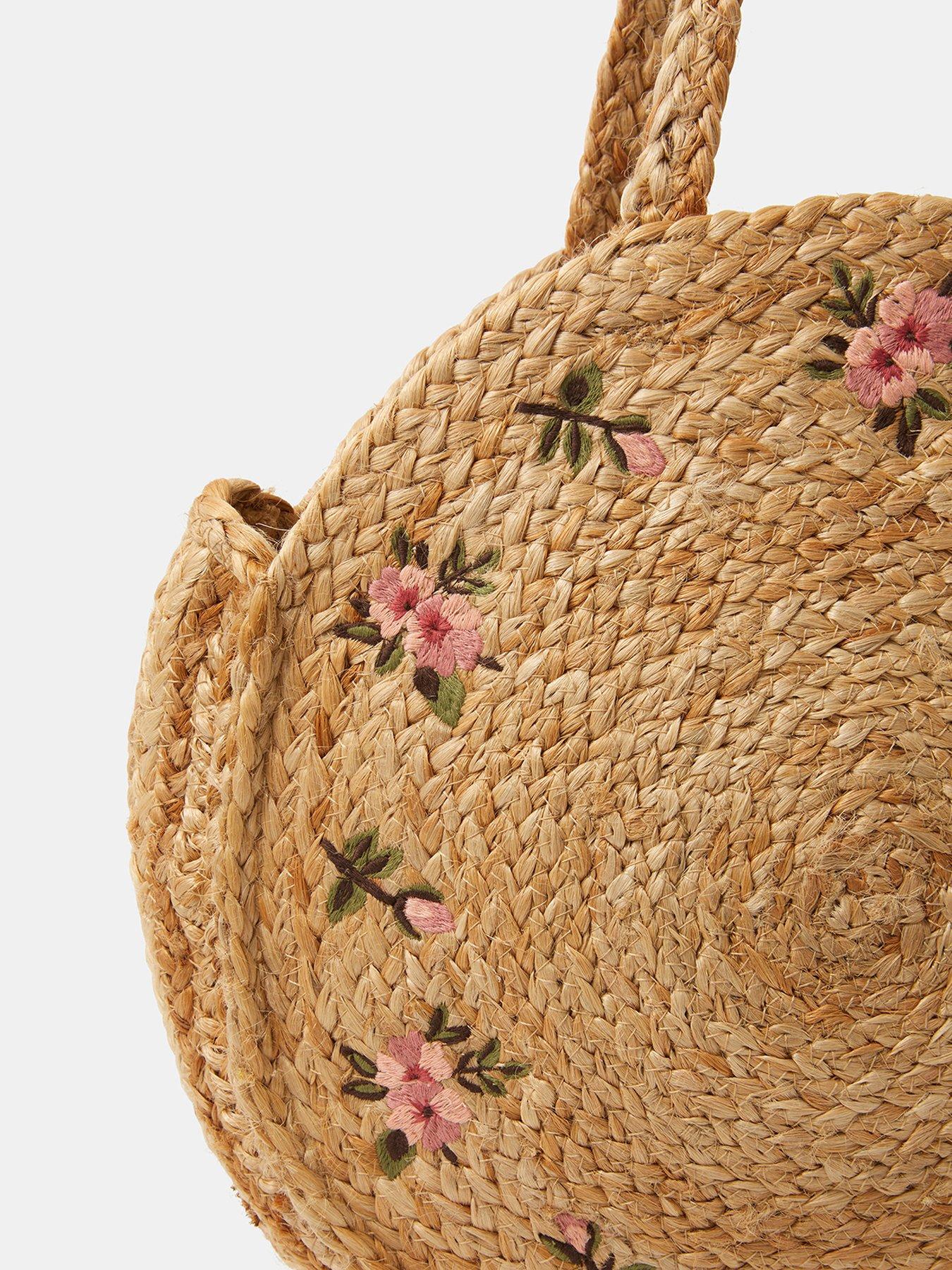 accessorize-floral-embroidered-round-beach-bagoutfit
