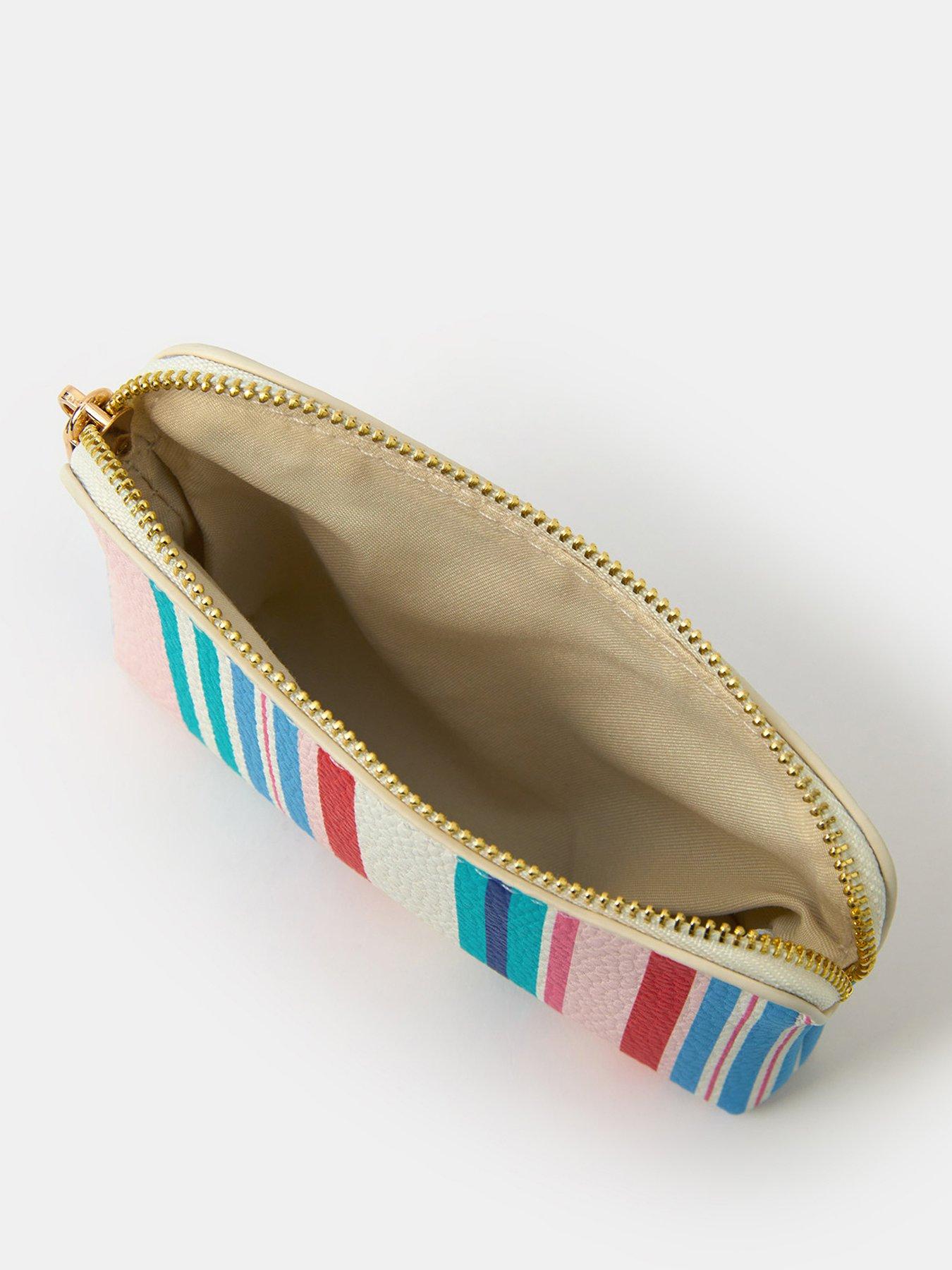 accessorize-stripe-coin-purseoutfit