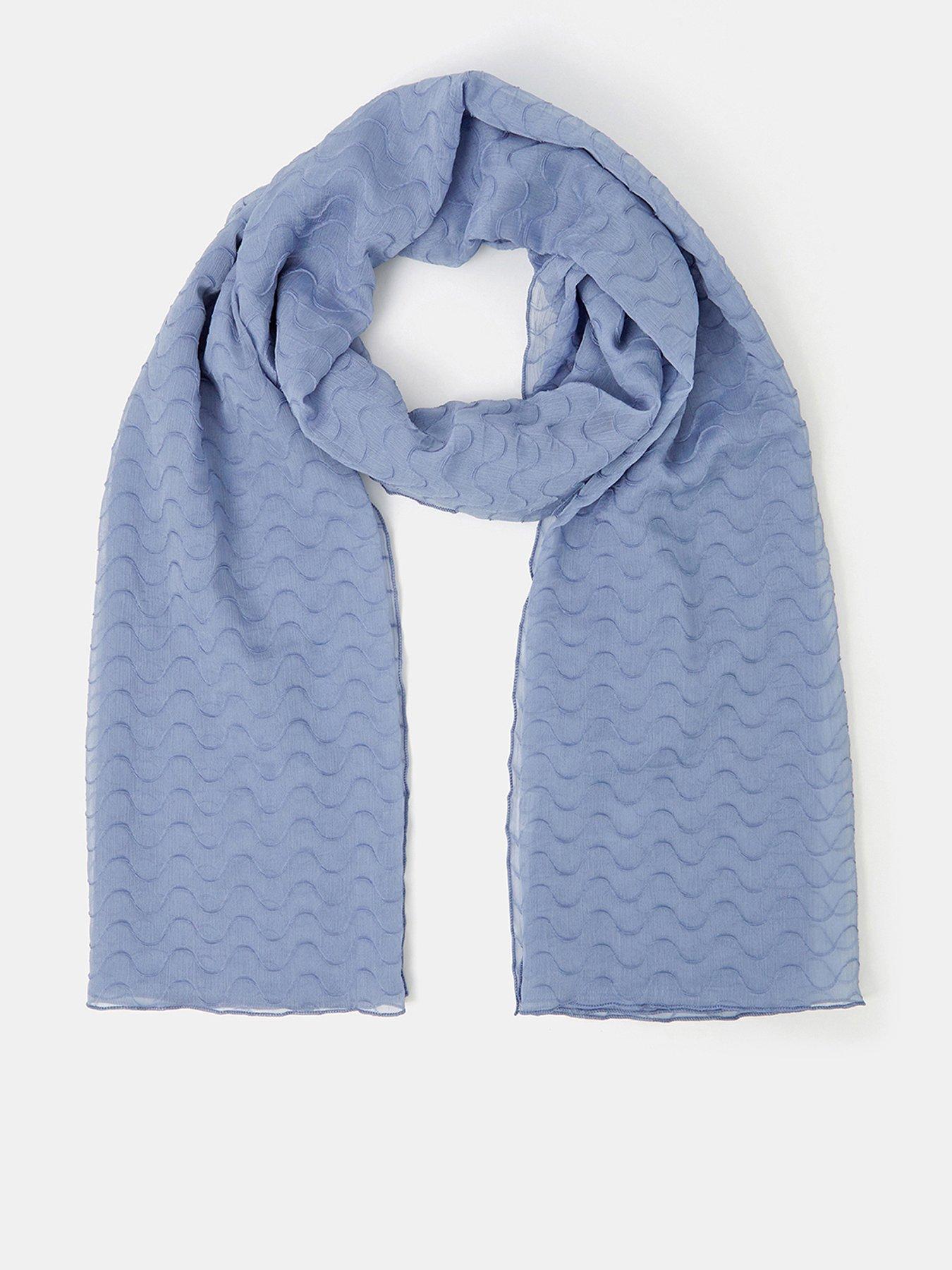 accessorize-lightweight-wave-stitch-scarffront