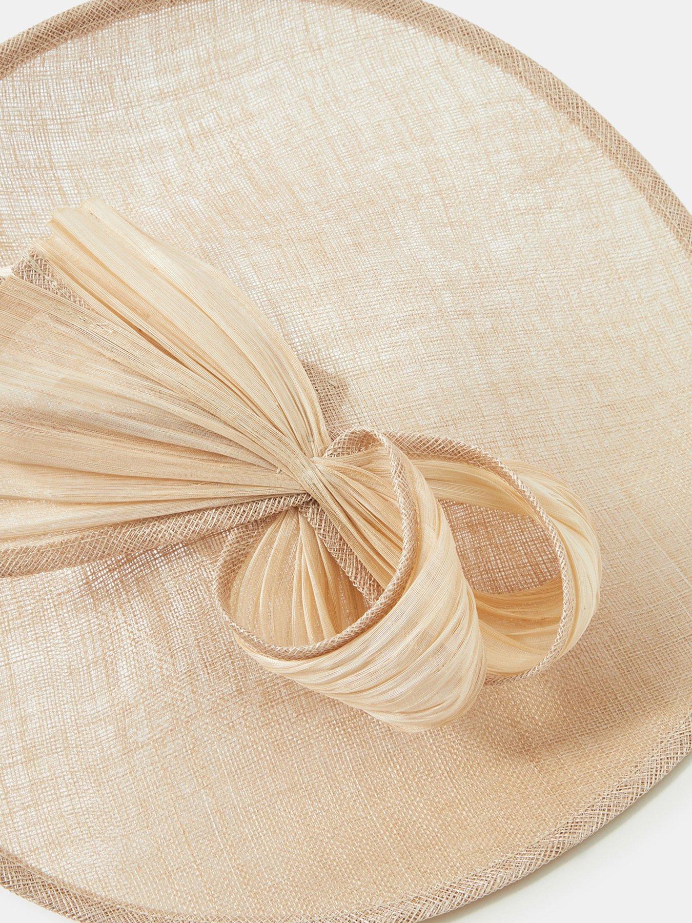 Image 4 of 4 of Accessorize Bow Disc Fascinator