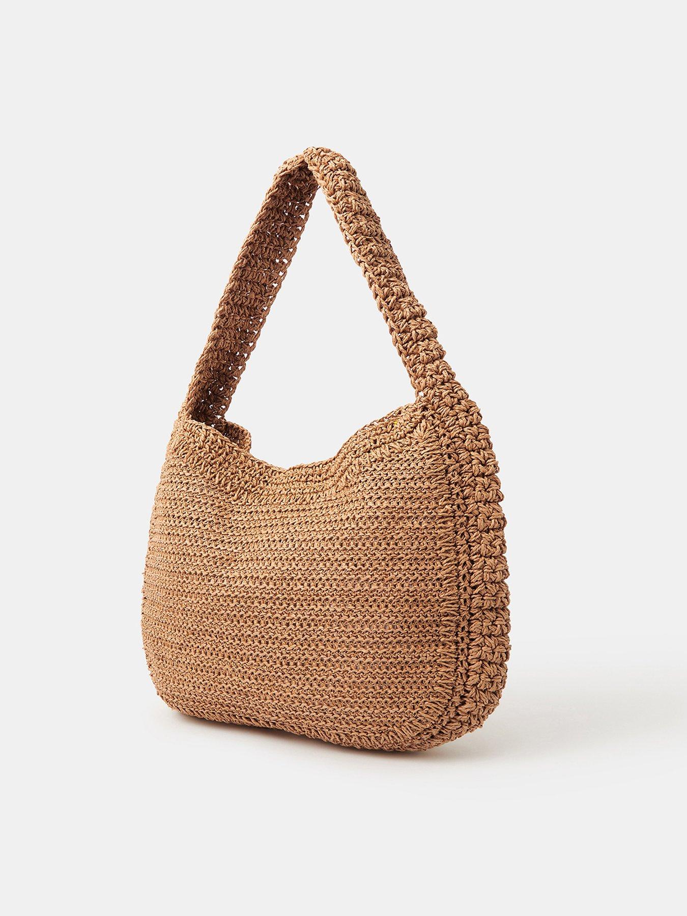 accessorize-slouchy-raffia-flower-bagback