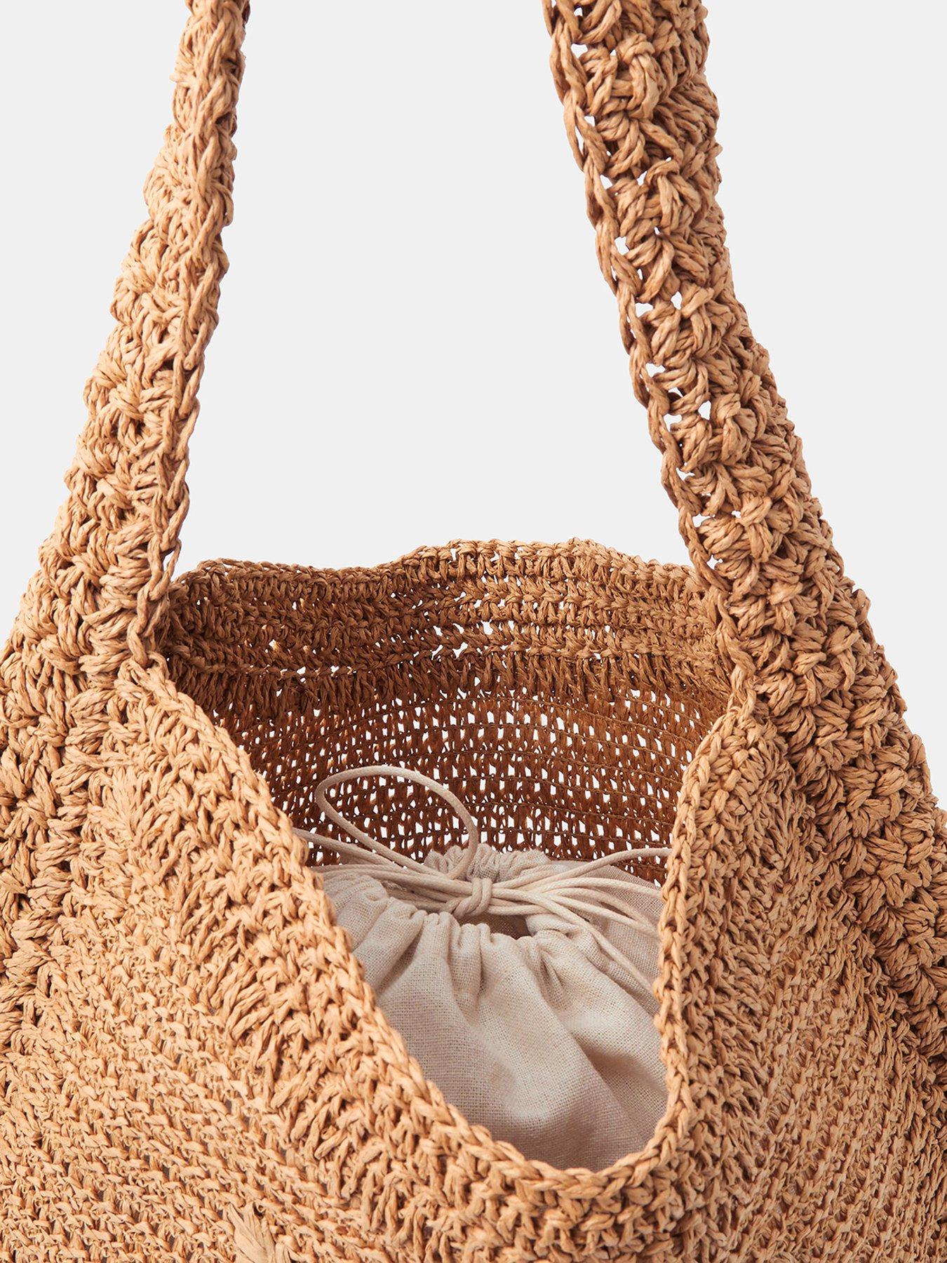 accessorize-slouchy-raffia-flower-bagoutfit
