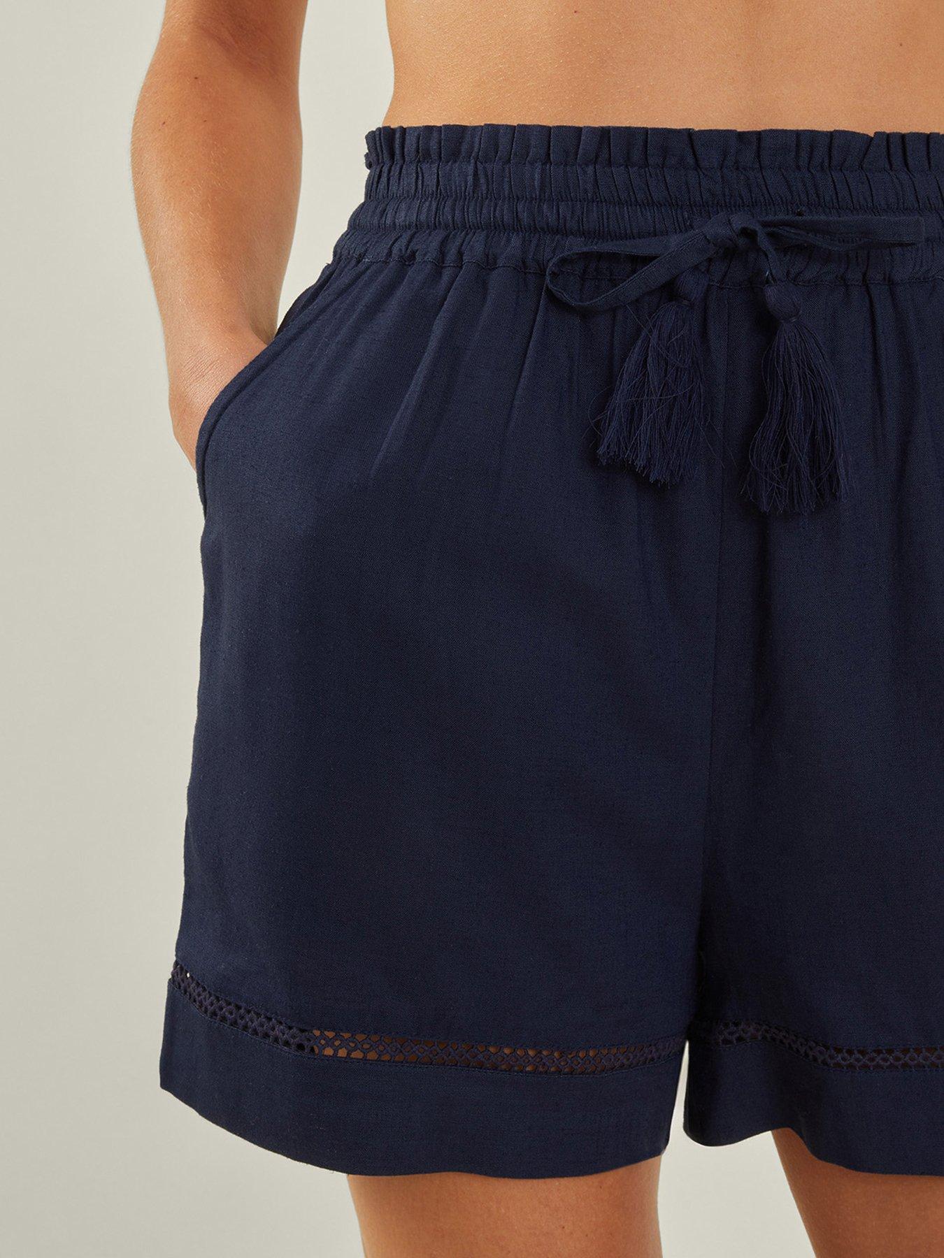 accessorize-high-waist-beach-shortsoutfit