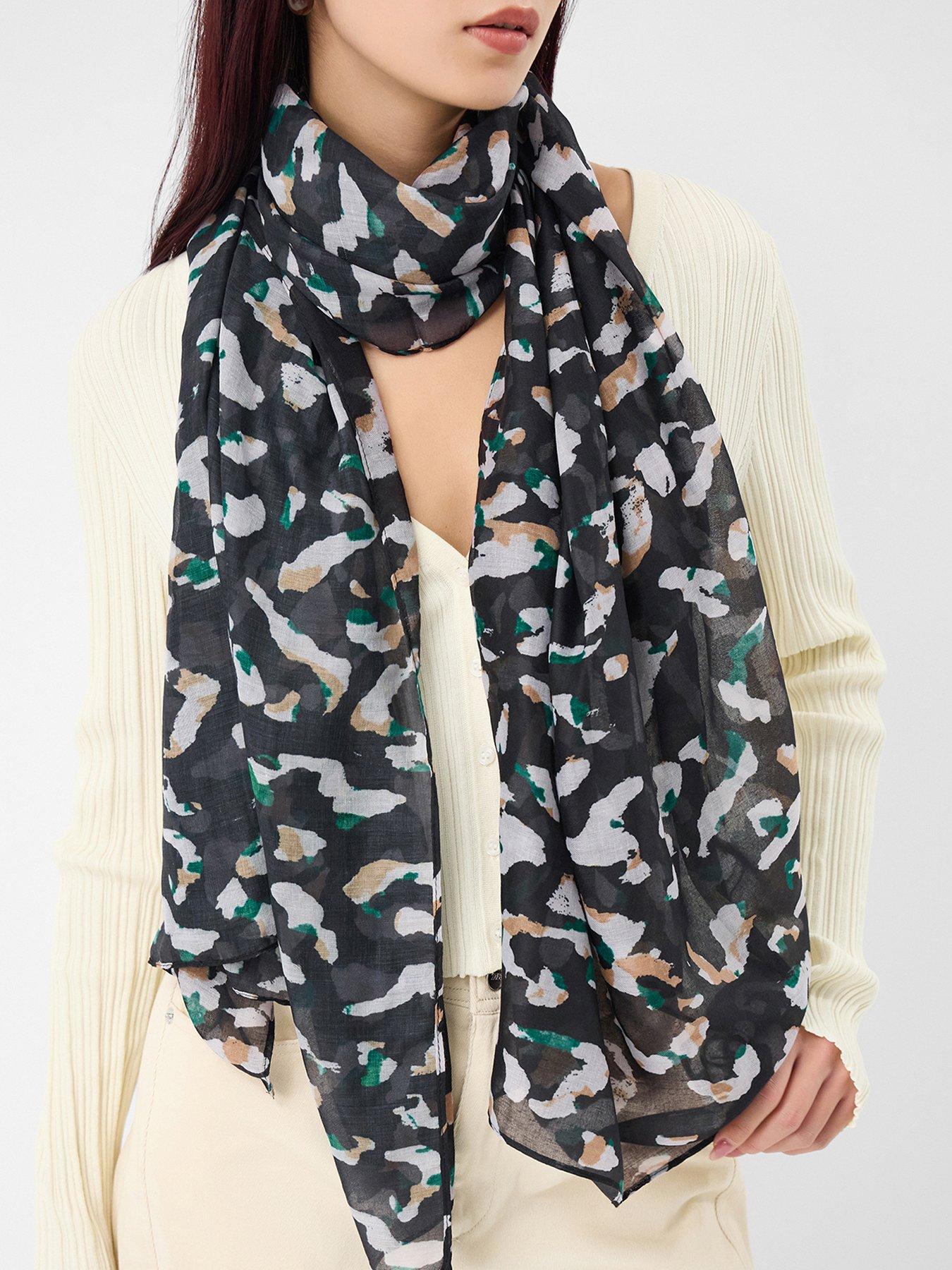 accessorize-lightweight-animal-print-scarfstillFront