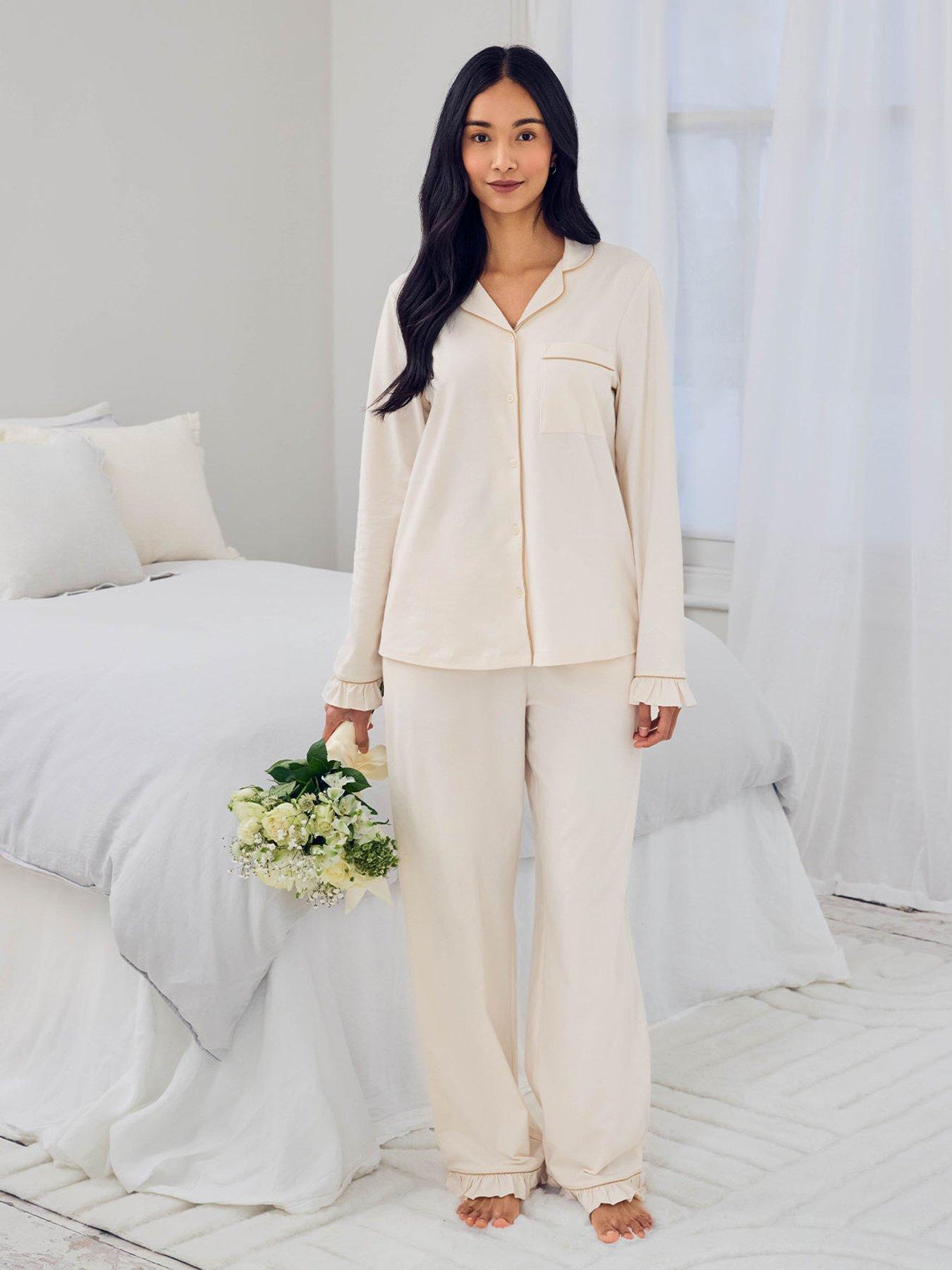 CHELSEA PEERS Chelsea Peers Organic Cotton Embroidered Just Married Frill Long Pyjama Set - Cream