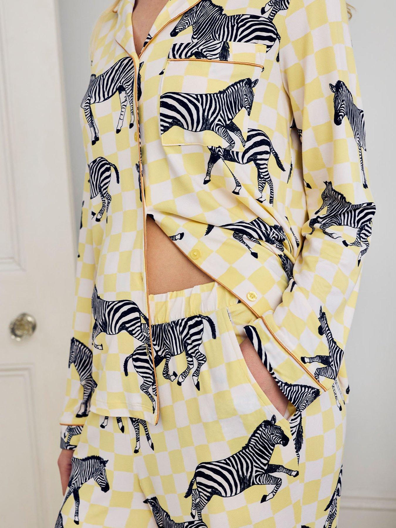 Image 4 of 5 of CHELSEA PEERS Zebra Checkerboard Print Long Pyjama Set