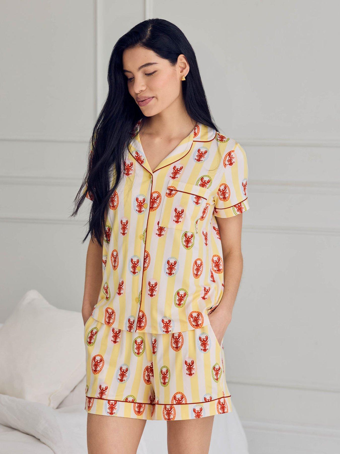 CHELSEA PEERS Womens Short Sleeve Revere Collar Pyjama Short Set - Yellow