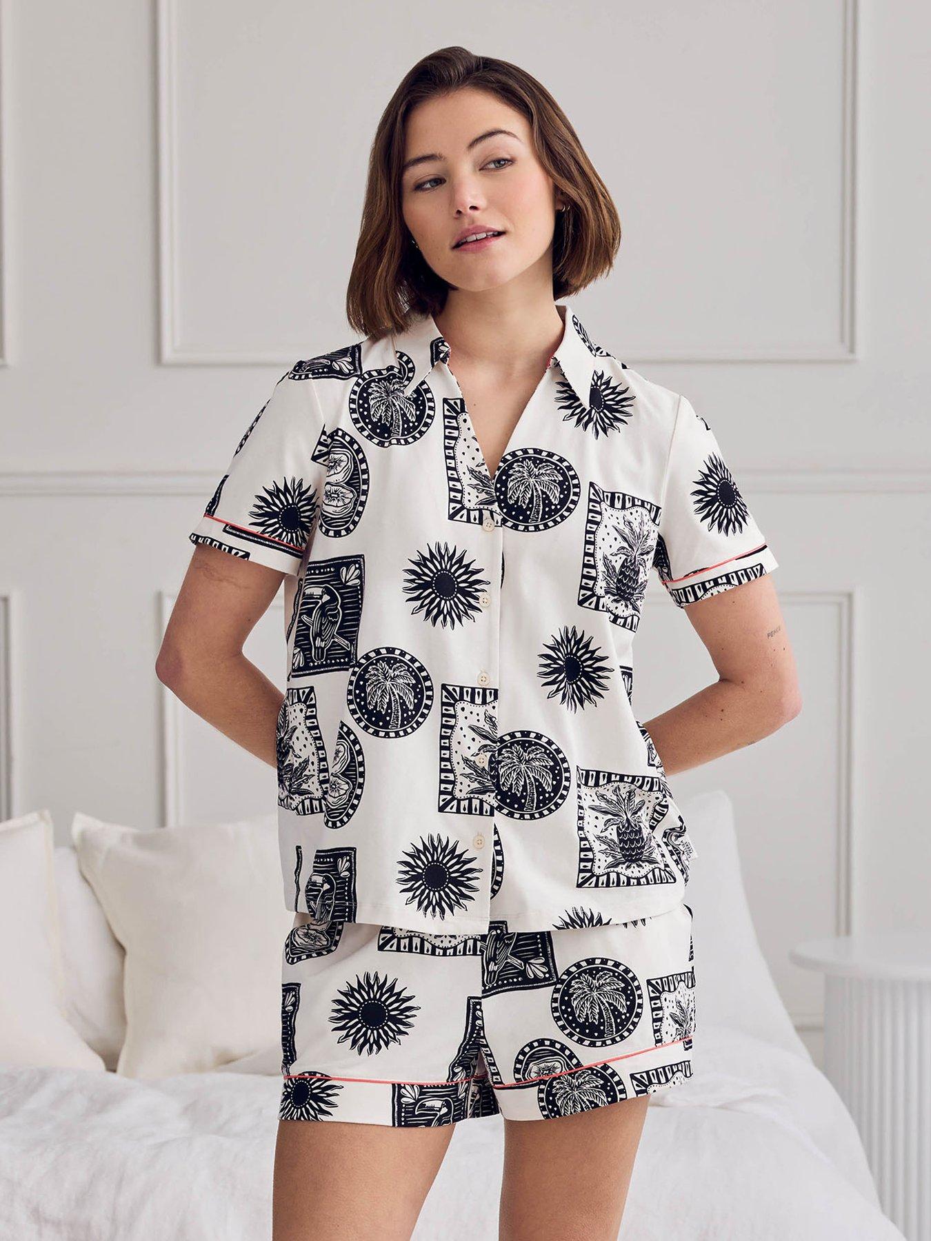 CHELSEA PEERS Organic Cotton Stamp  &  Tile Print Short Pyjama Set - Print