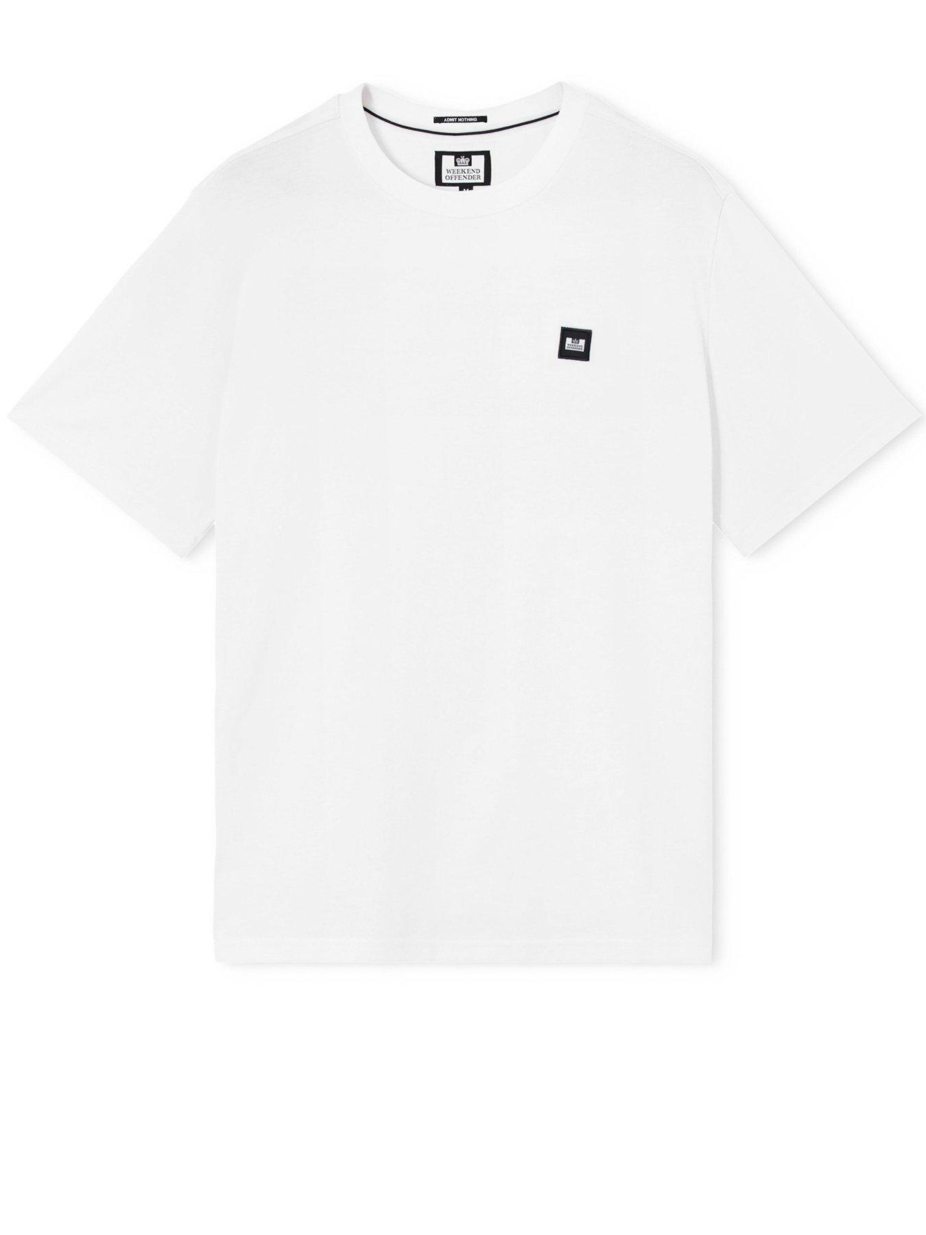 weekend-offender-weekend-offender-brooklands-classic-badge-t-shirt-whiteoutfit