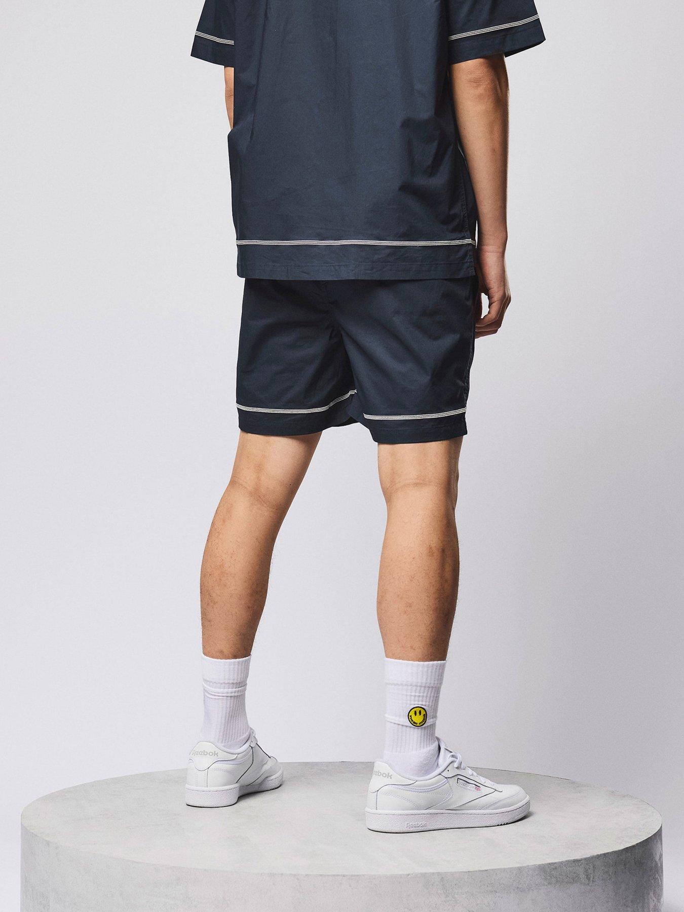 Image 4 of 7 of Weekend Offender Weekend Offender Senia Shorts - Navy