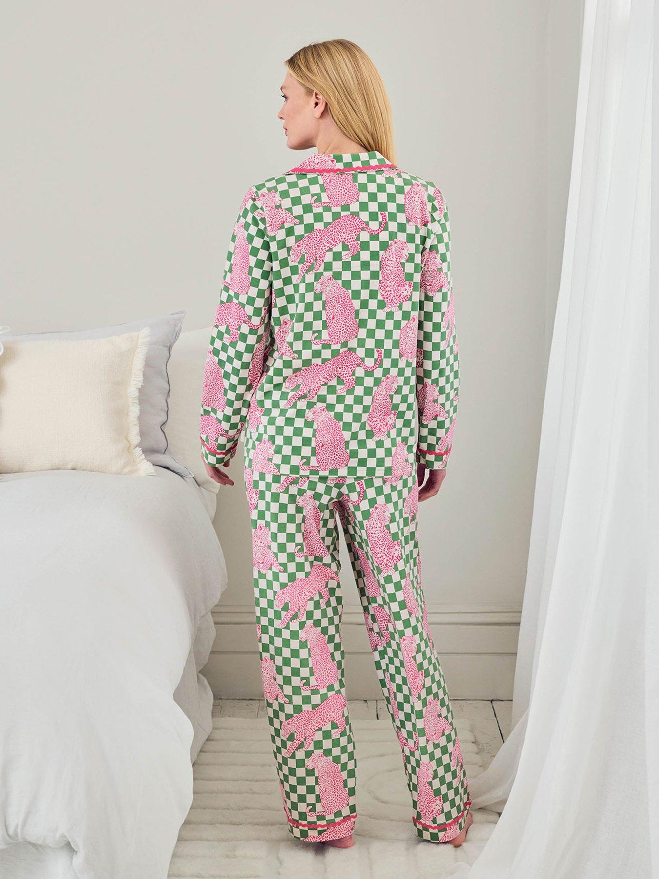 chelsea-peers-maternity-classic-long-button-up-pyjama-set-greenstillFront