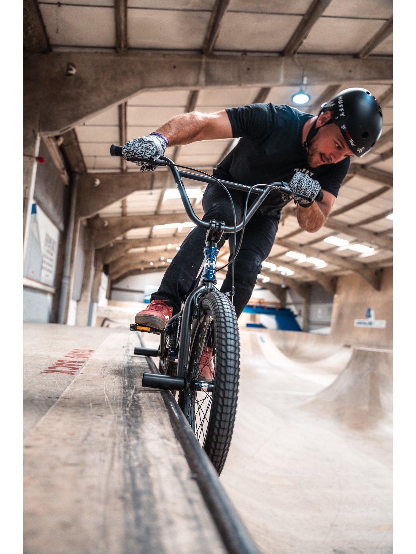 symbol-freestyle-20-bmx-steel-abys-blueoutfit
