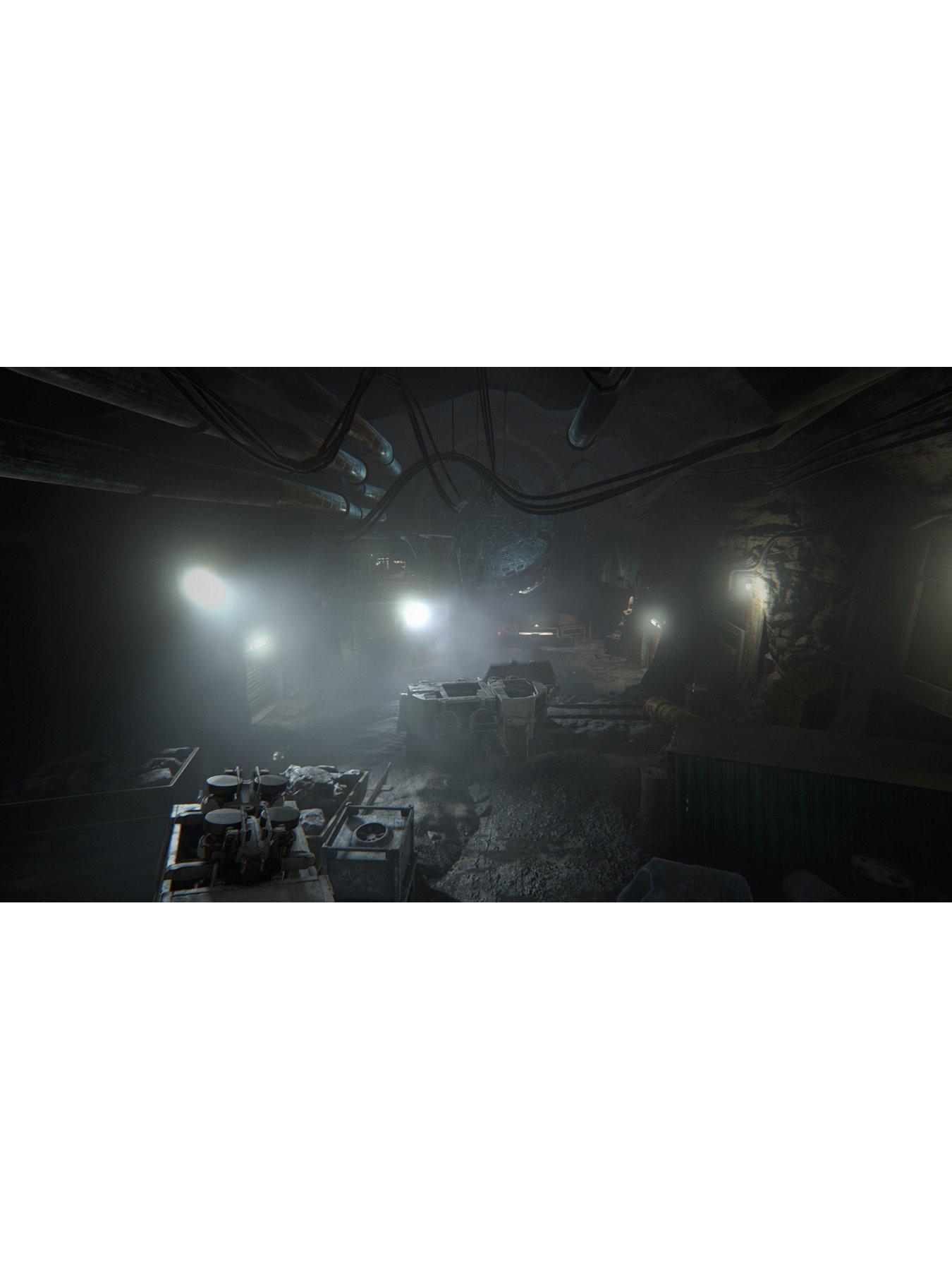 Image 5 of 7 of PlayStation 5 Disc Console &ndash; 1TB &amp; Resident Evil 7: Gold Edition