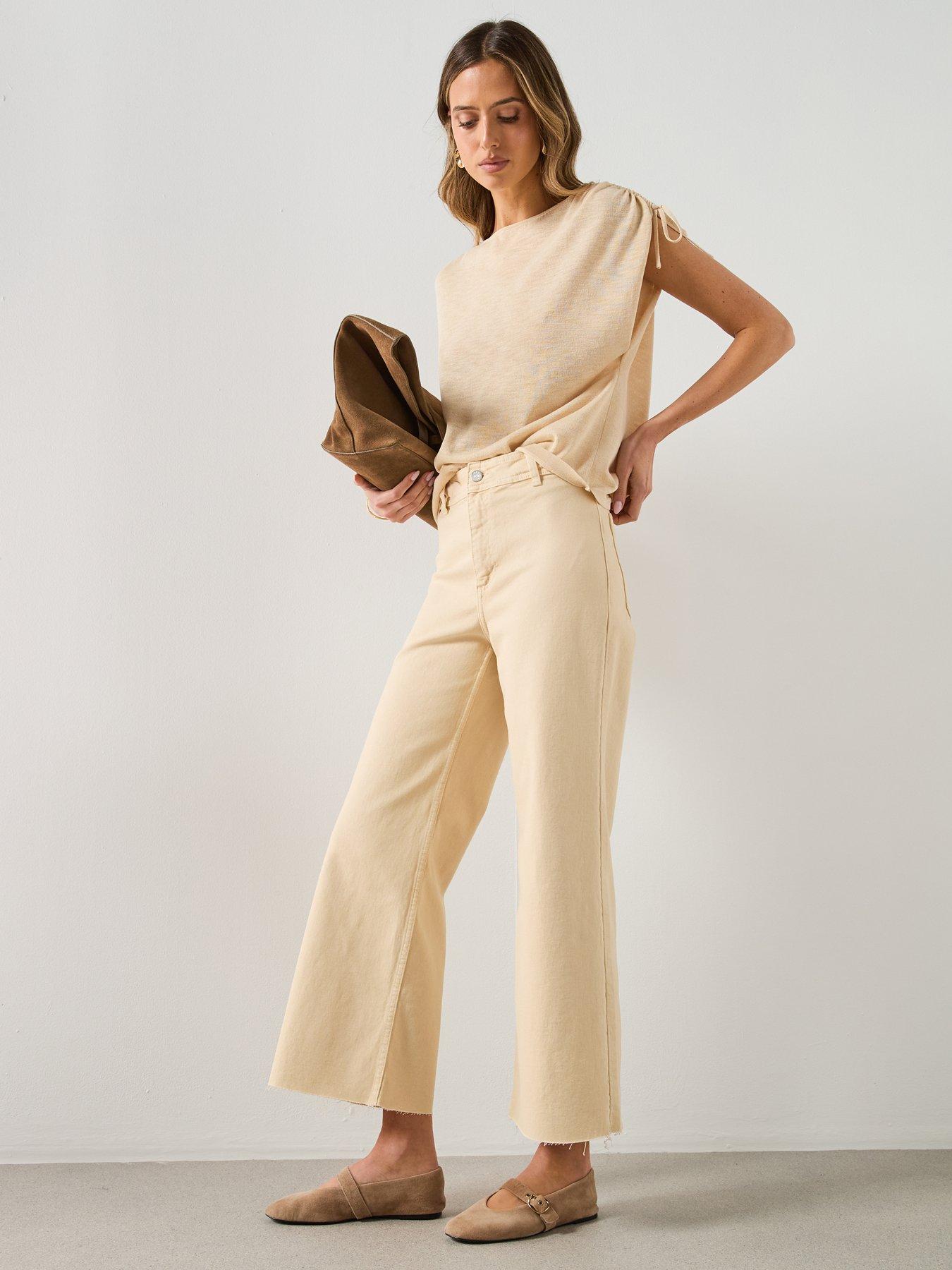 Image 6 of 6 of Mango Short-sleeved Fine-knit Co-or<span style="background-color: initial;">d Sweater - Beige</span>