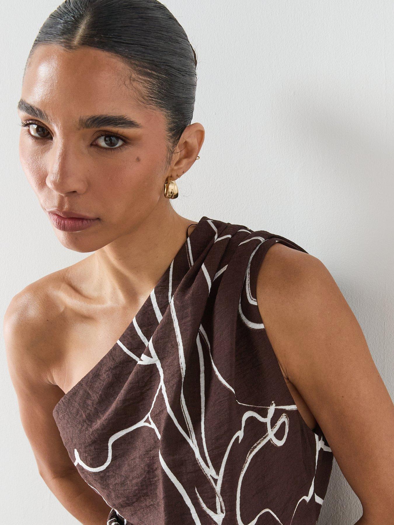 mango-asymmetric-printed-co-ord-top-brownoutfit