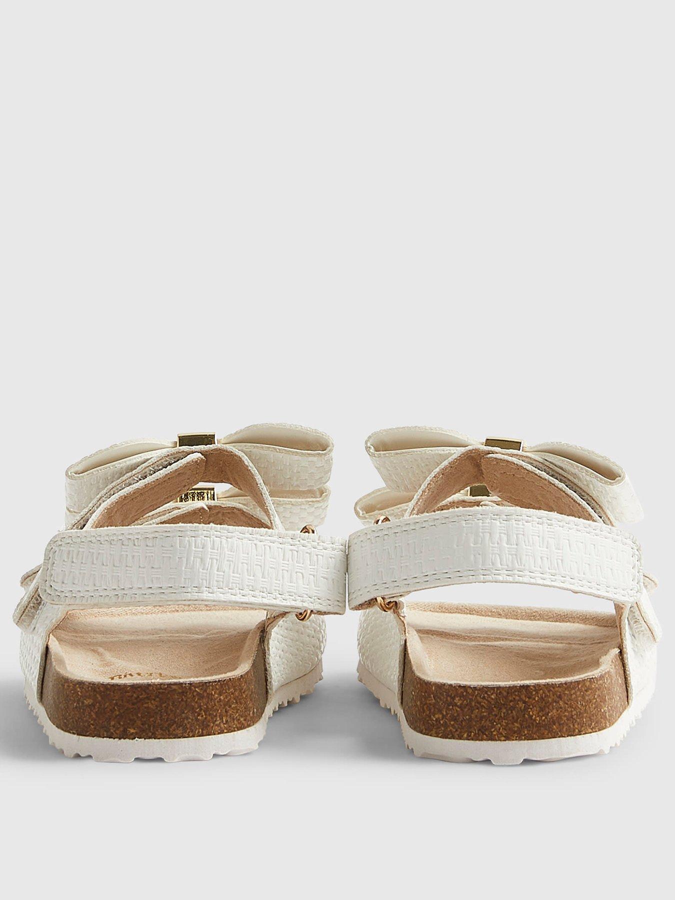 Image 2 of 5 of River Island Mini Girls Bow Footbed Sandals - White