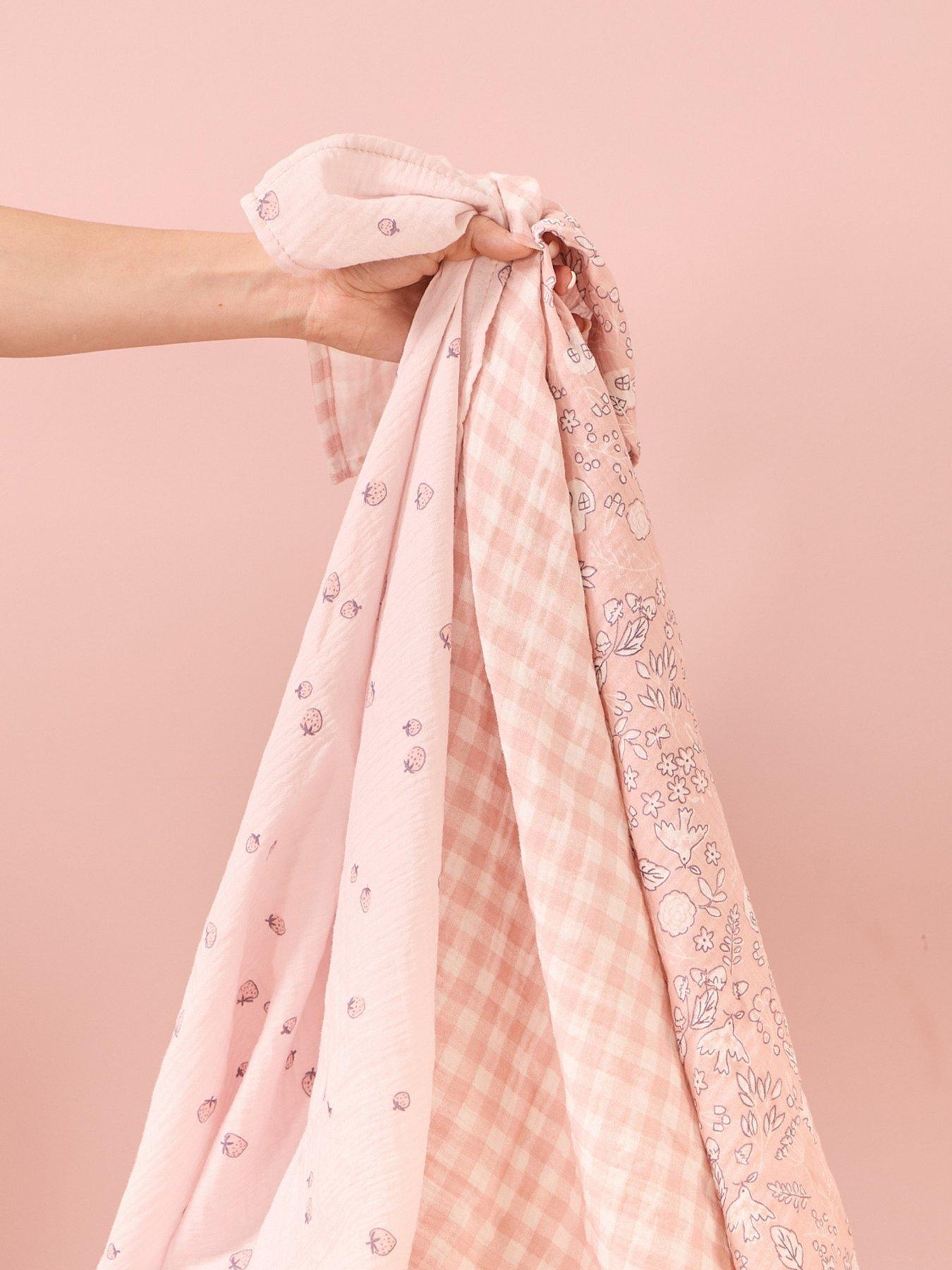 tutti-bambini-large-muslin-squares-3-pack-tiny-tails