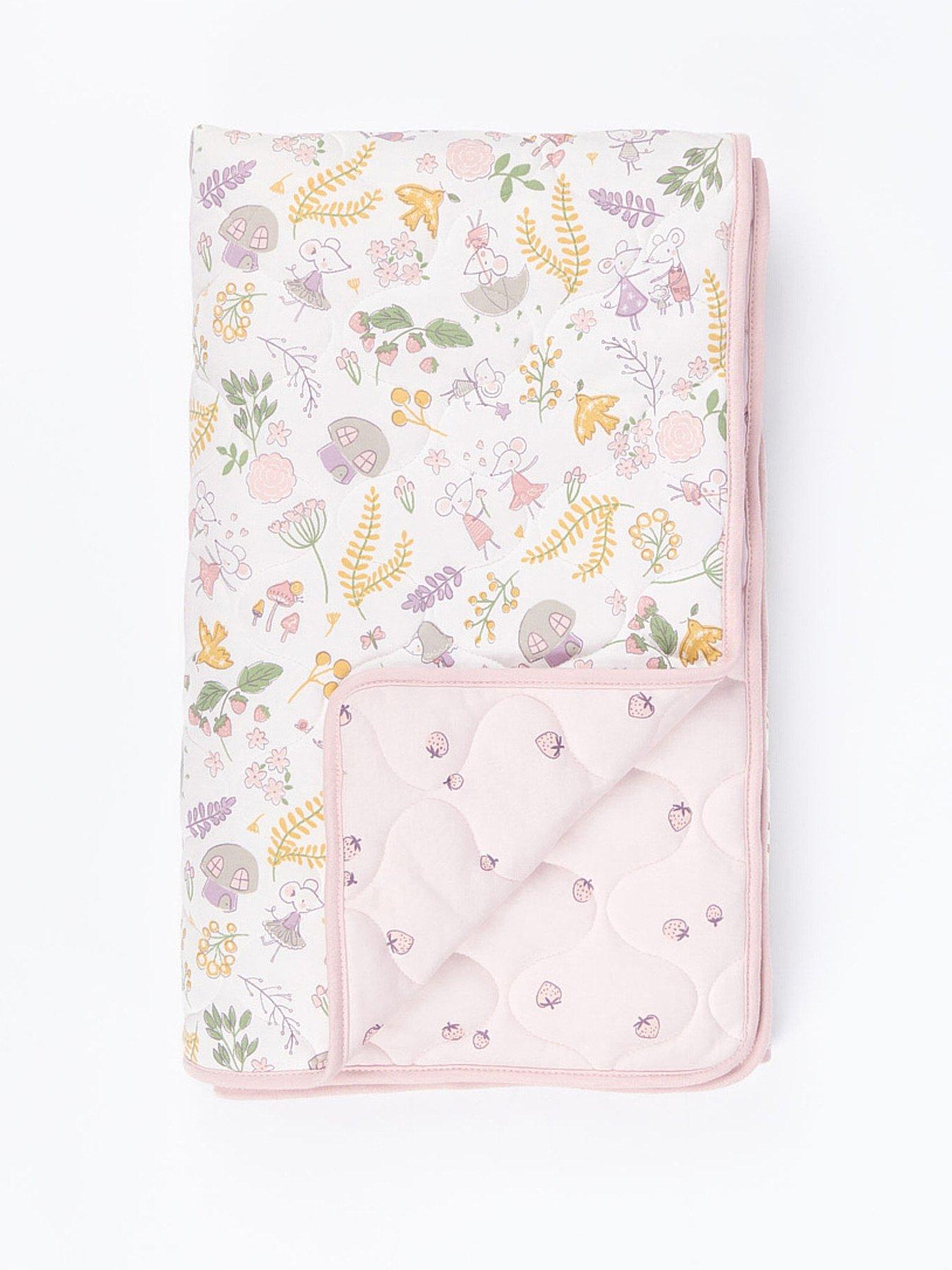 tutti-bambini-cotcot-bed-coverlet-tiny-tailsstillFront