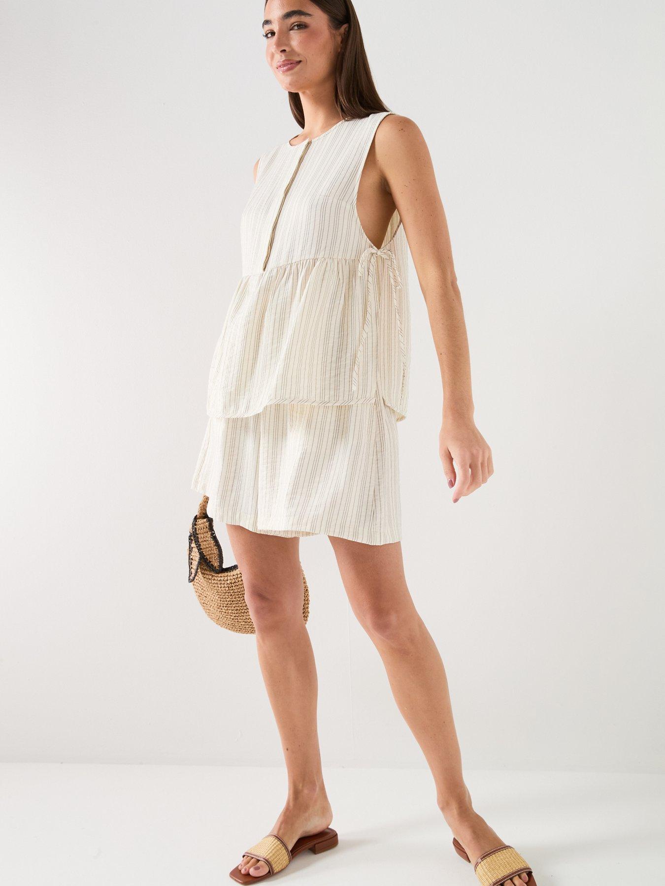 Image 3 of 5 of JDY Jdymeghan S/L Tie Top Wvn - Cream