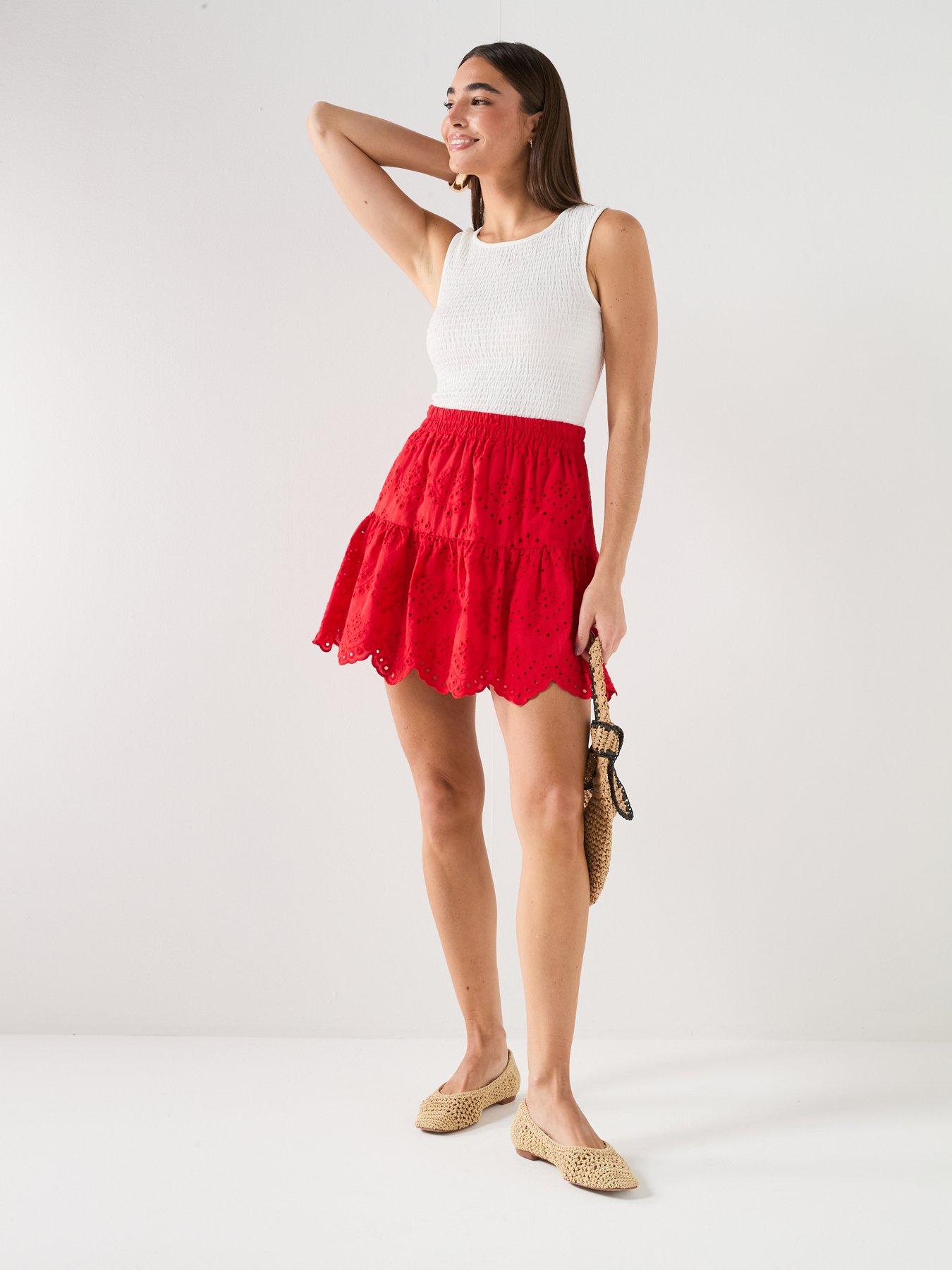 Image 3 of 6 of PIECES Pcvilde High Waisted Mini Skirt - Red