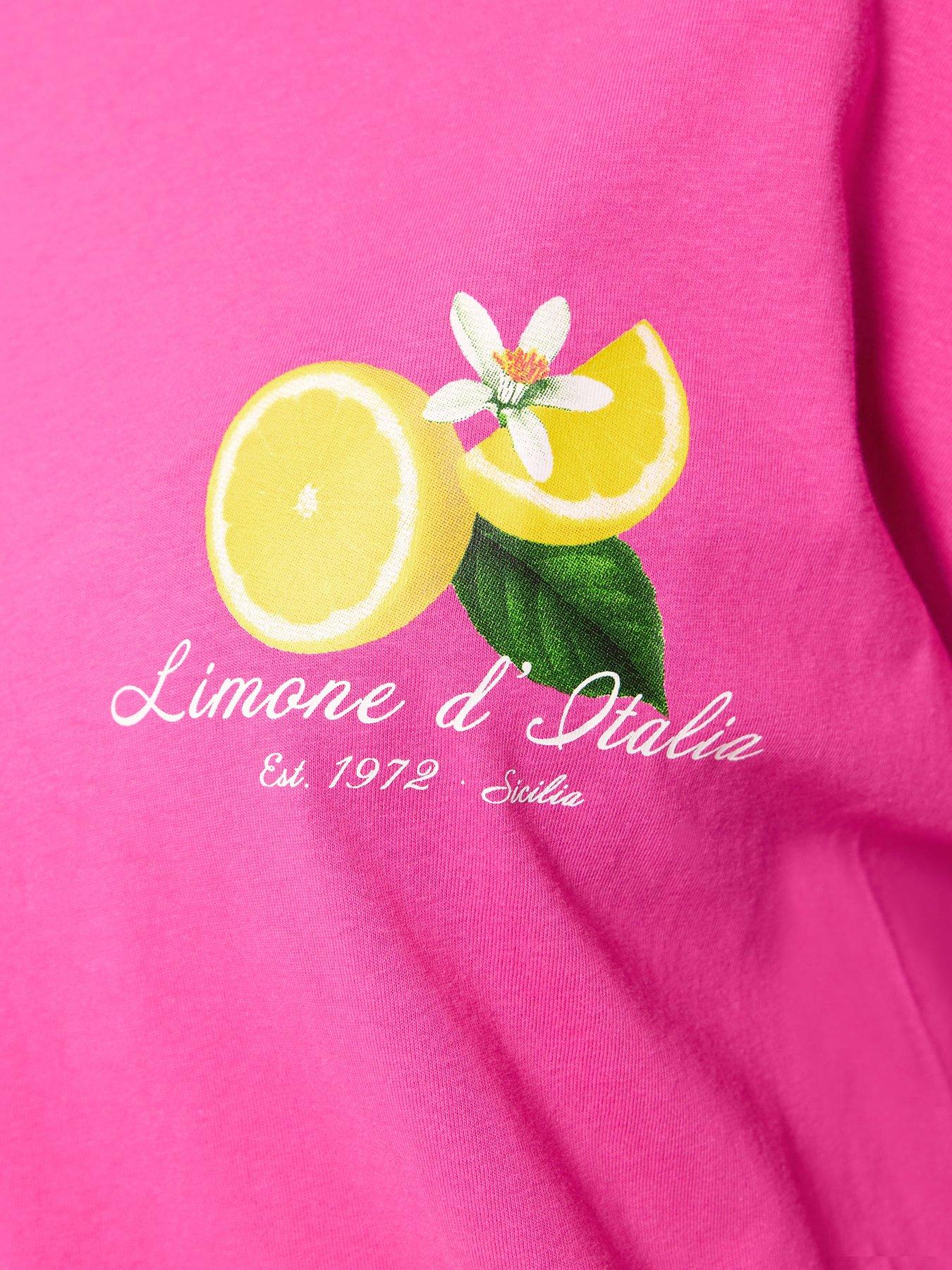 Image 4 of 5 of Yours Curve Placement Relaxed T-Shirt - Pink