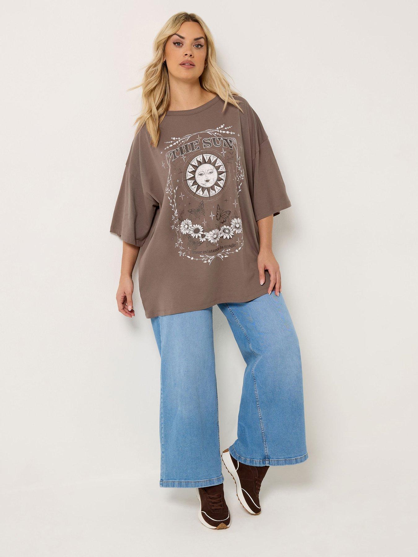 Image 3 of 5 of Yours Curve Placement Boxy T-Shirt - Brown