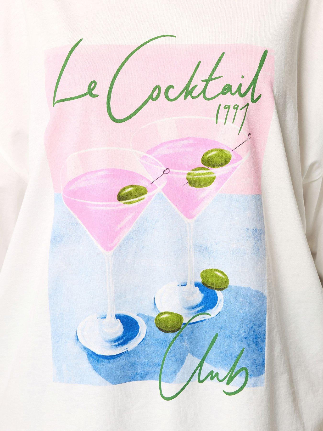 Image 4 of 5 of Yours Curve Placement Boxy T-shirt