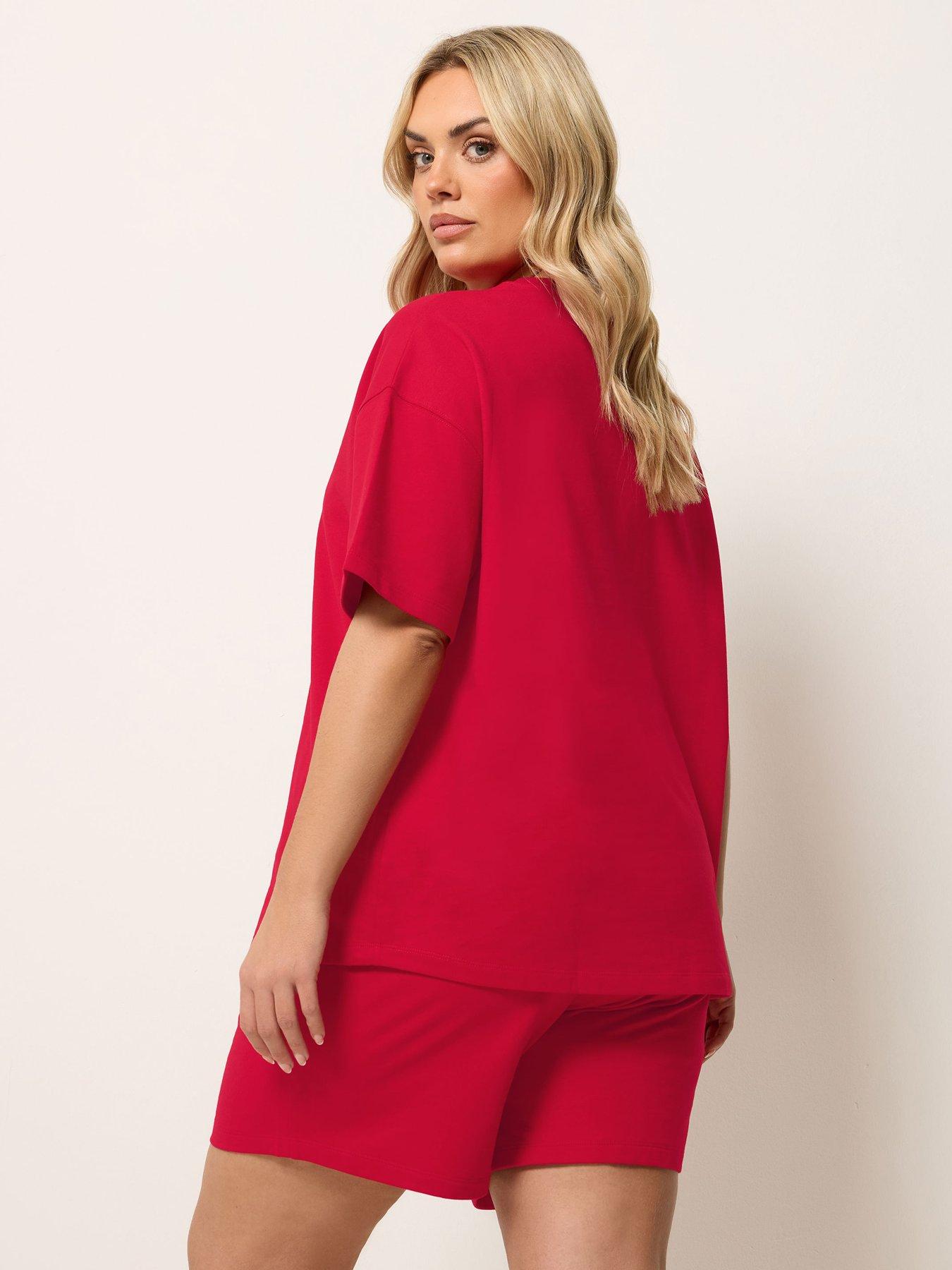 Image 2 of 5 of Yours Curve Shorts And T-Shirt Sweat Set - Red