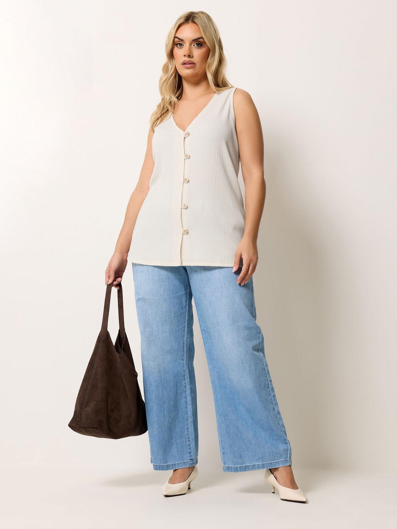 Image 3 of 5 of Yours Curve Textured Waistcoat