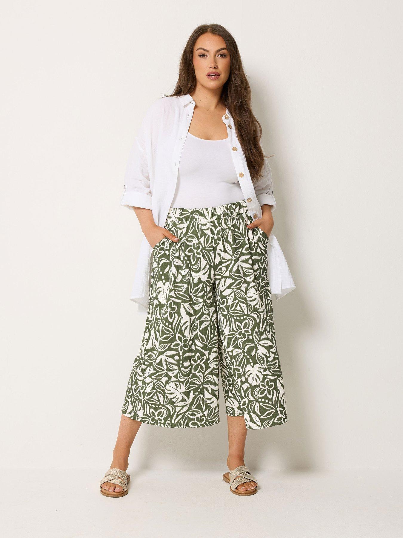 Image 3 of 5 of Yours Curve Leaf Print Jersey Culotte