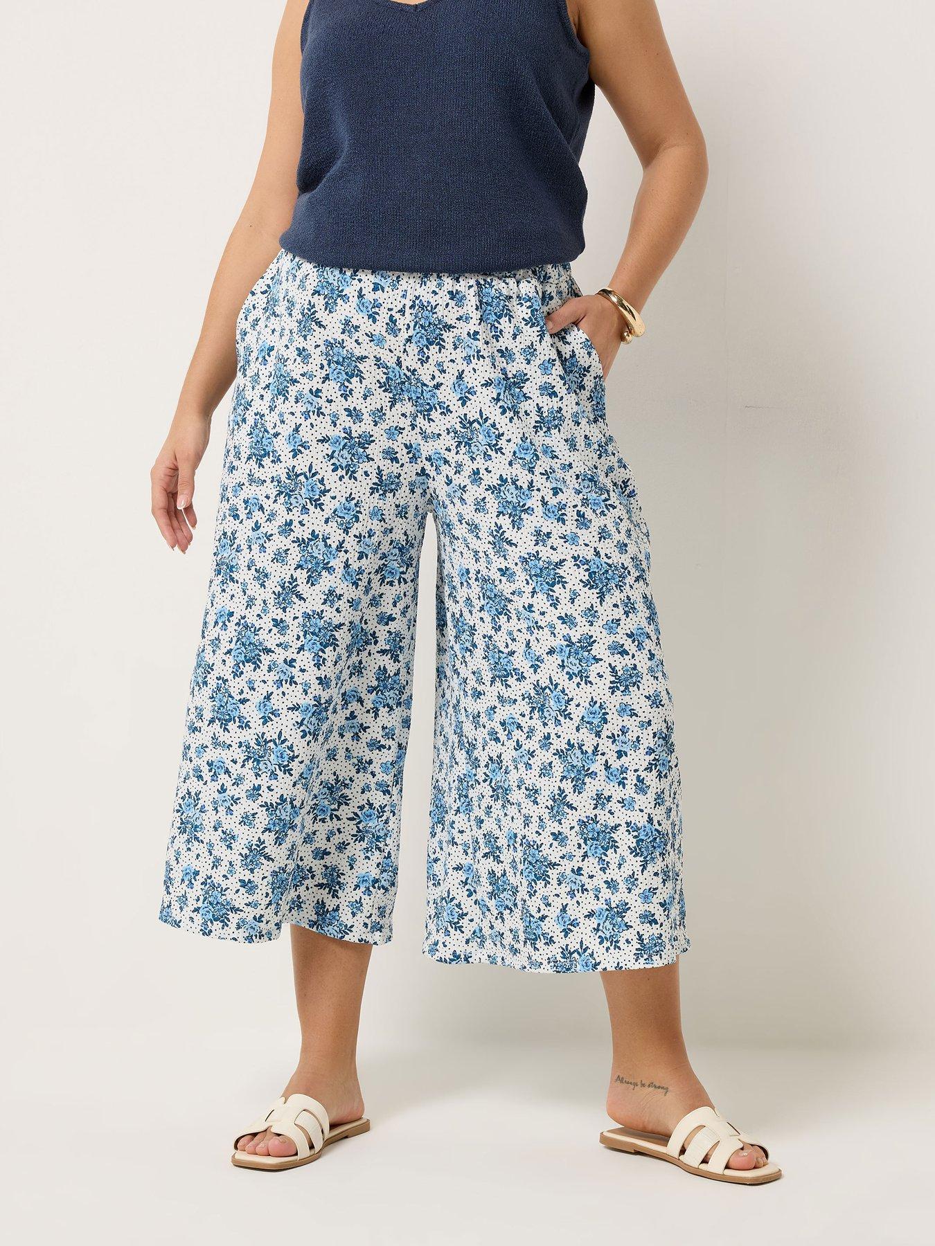 Image 1 of 5 of Yours Curve Ditsy Print Jersey Culotte