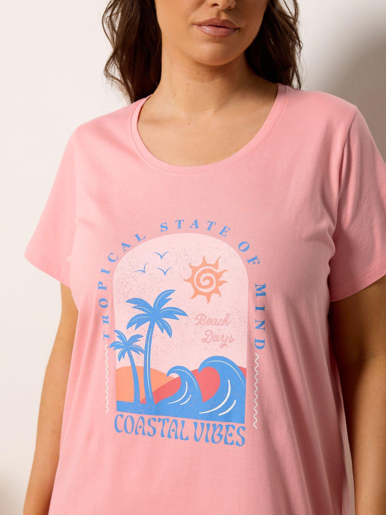 Image 4 of 5 of Yours Curve Coastal Vibes Dipped Back Nightdress - Pink