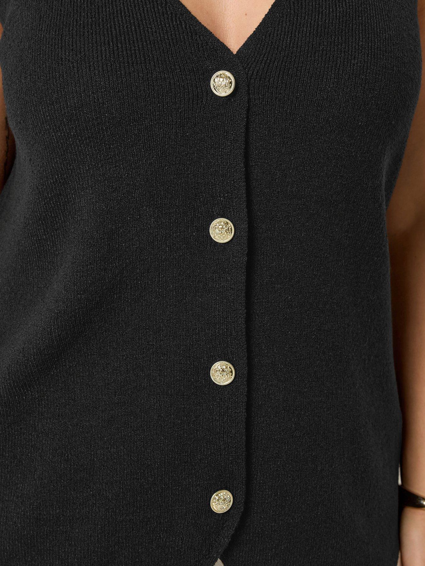 Image 4 of 5 of Yours Curve Elongated Knitted Waistcoat - Cream