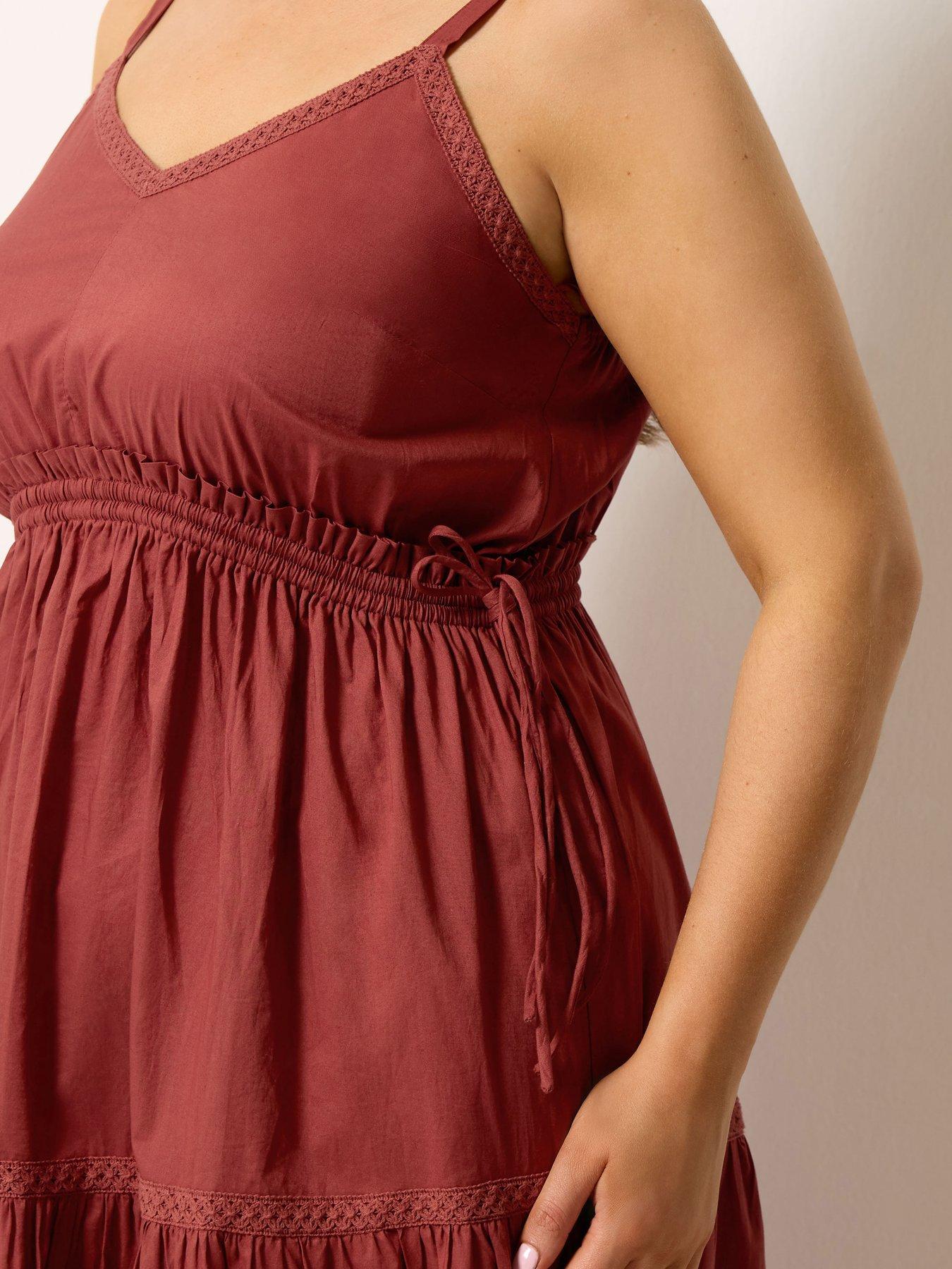 Image 4 of 4 of Yours Curve Tie Strappy Smock Dress - Red