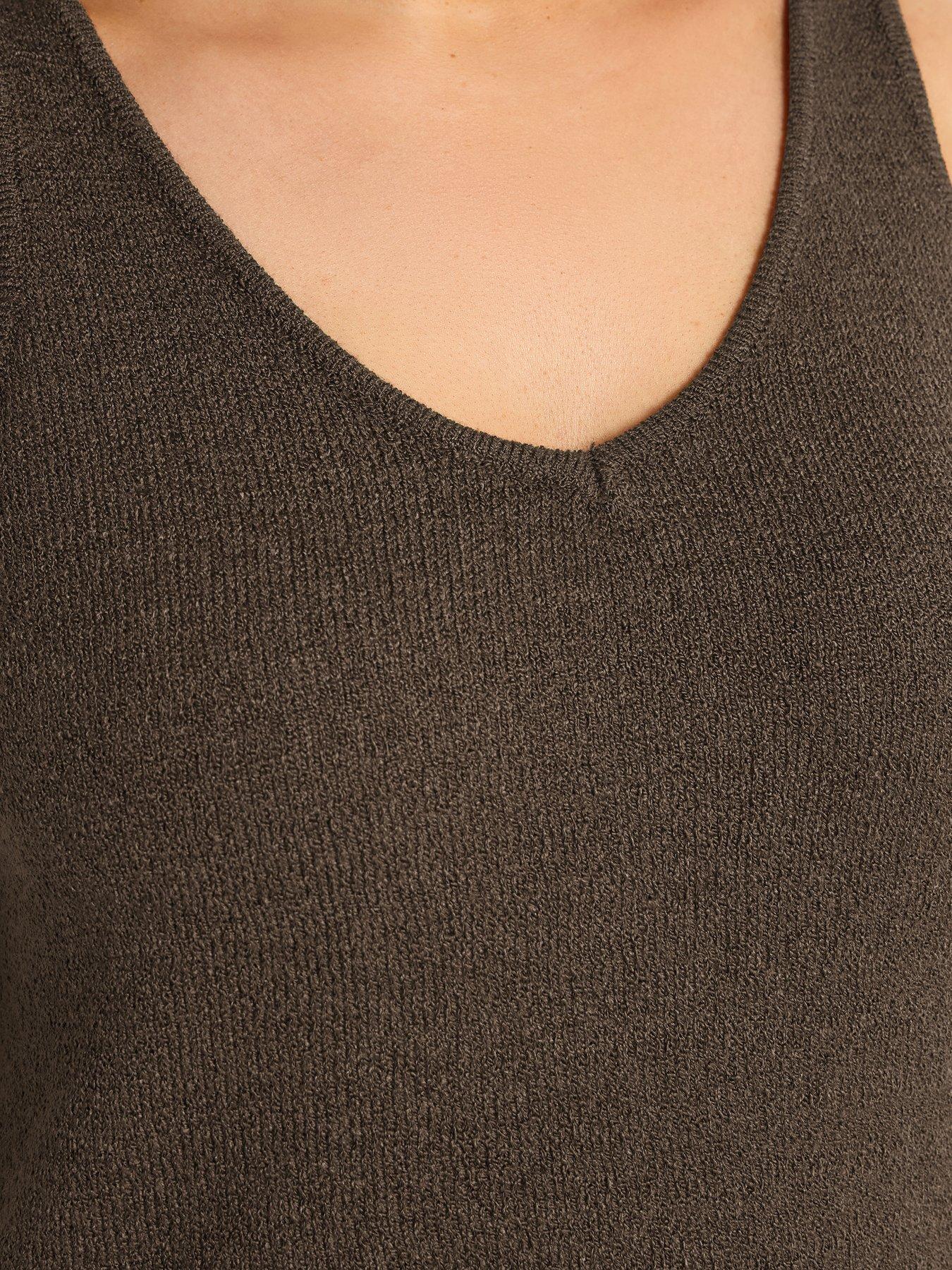 Image 4 of 5 of Yours Curve Smiling Yarn Vest - Brown