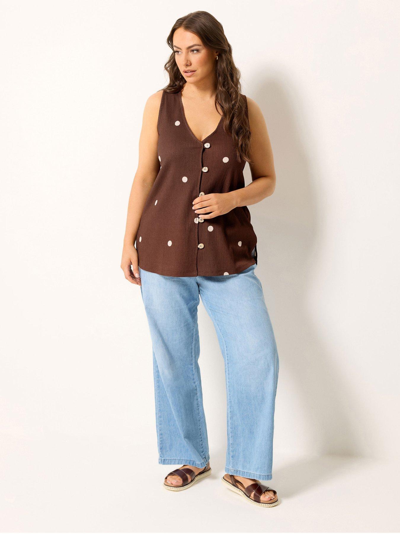 Image 3 of 5 of Yours Curve Textured Waistcoat - Brown