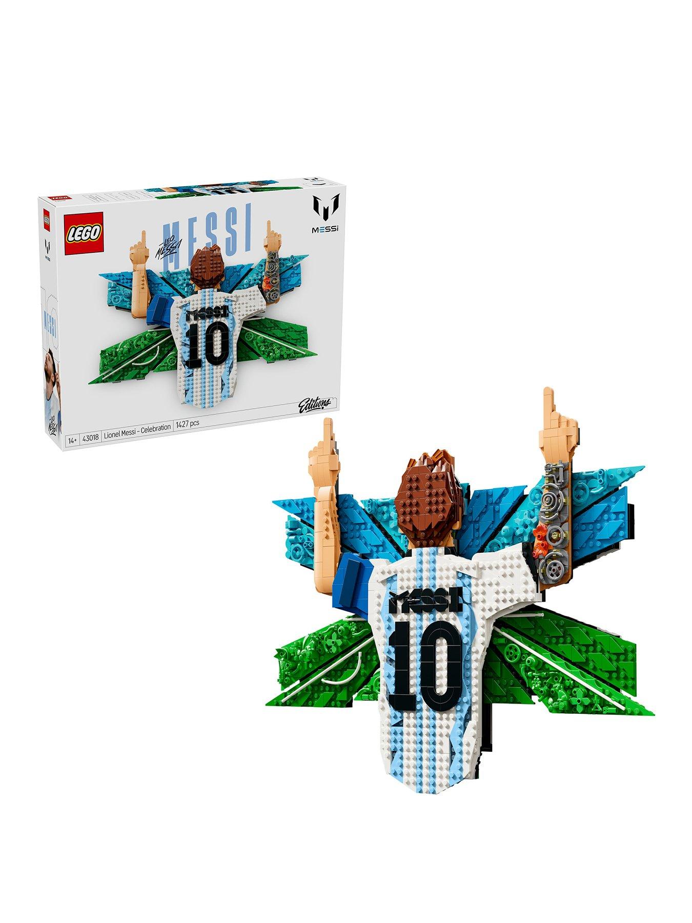lego-editions-lionel-messi-ndash-celebration-building-set-43018front