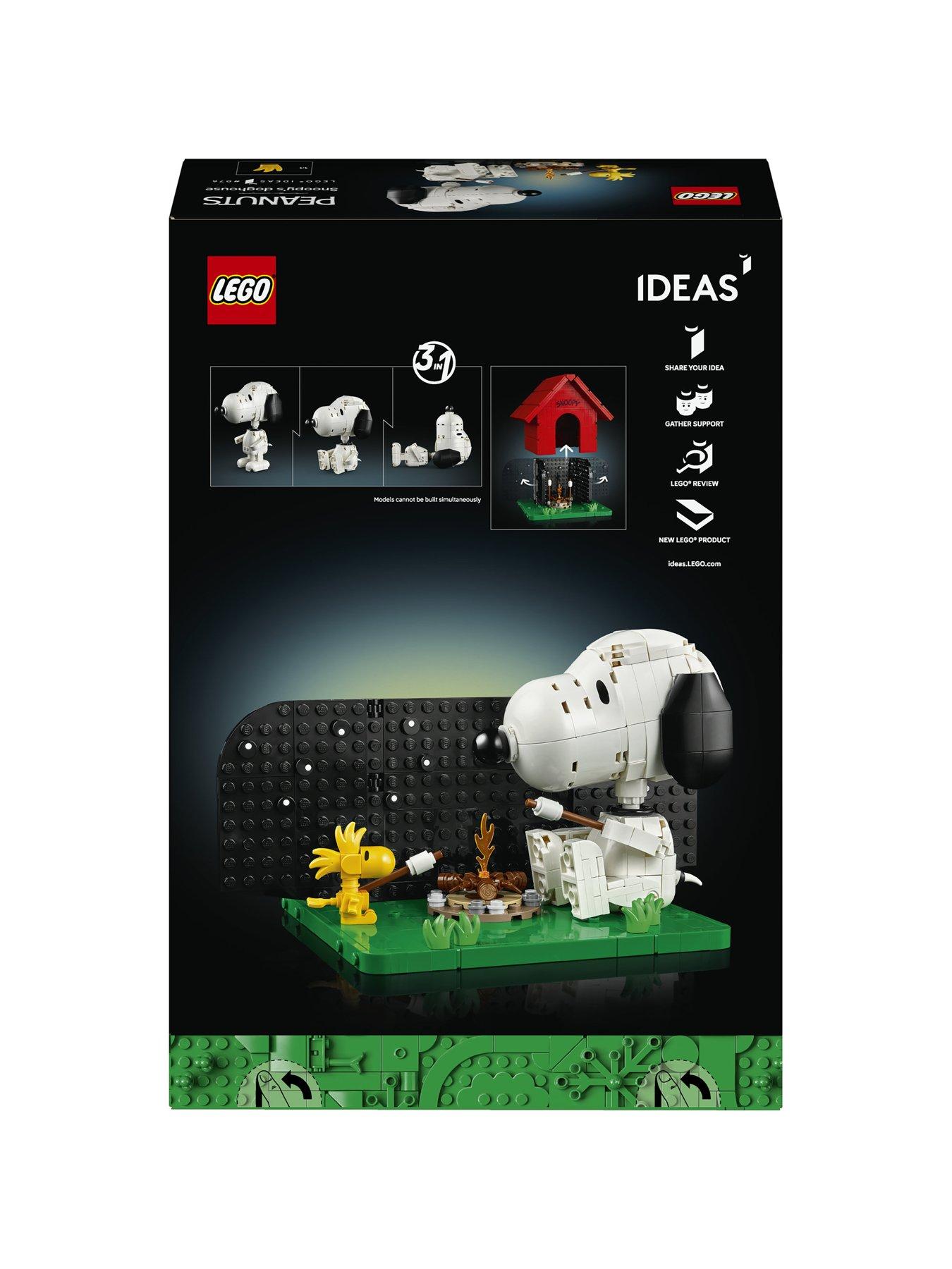 Image 7 of 8 of LEGO Ideas Peanuts: Snoopy&rsquo;s Doghouse Set 21368