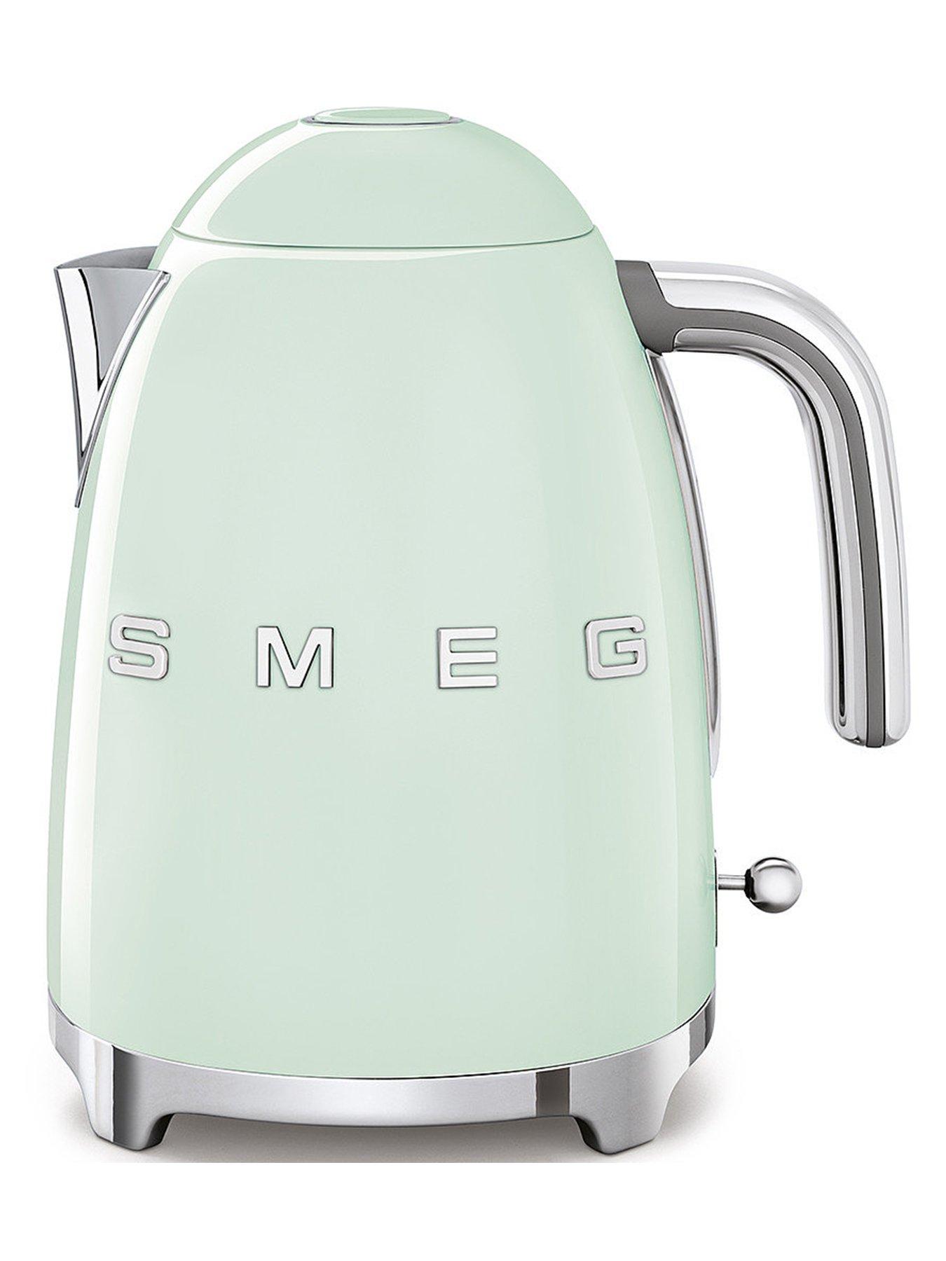 smeg-50s-style-jug-kettle-2-slice-toaster-extra-wide-slots-greenstillFront